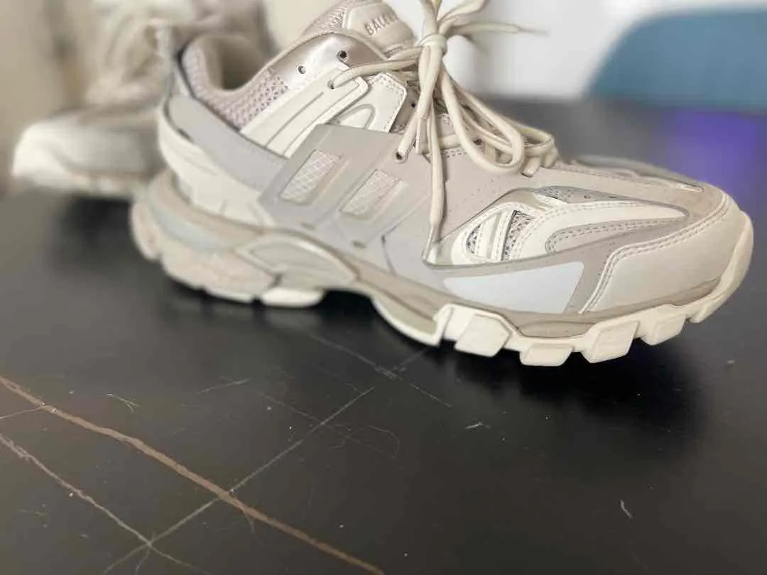 Lookbook Image 4