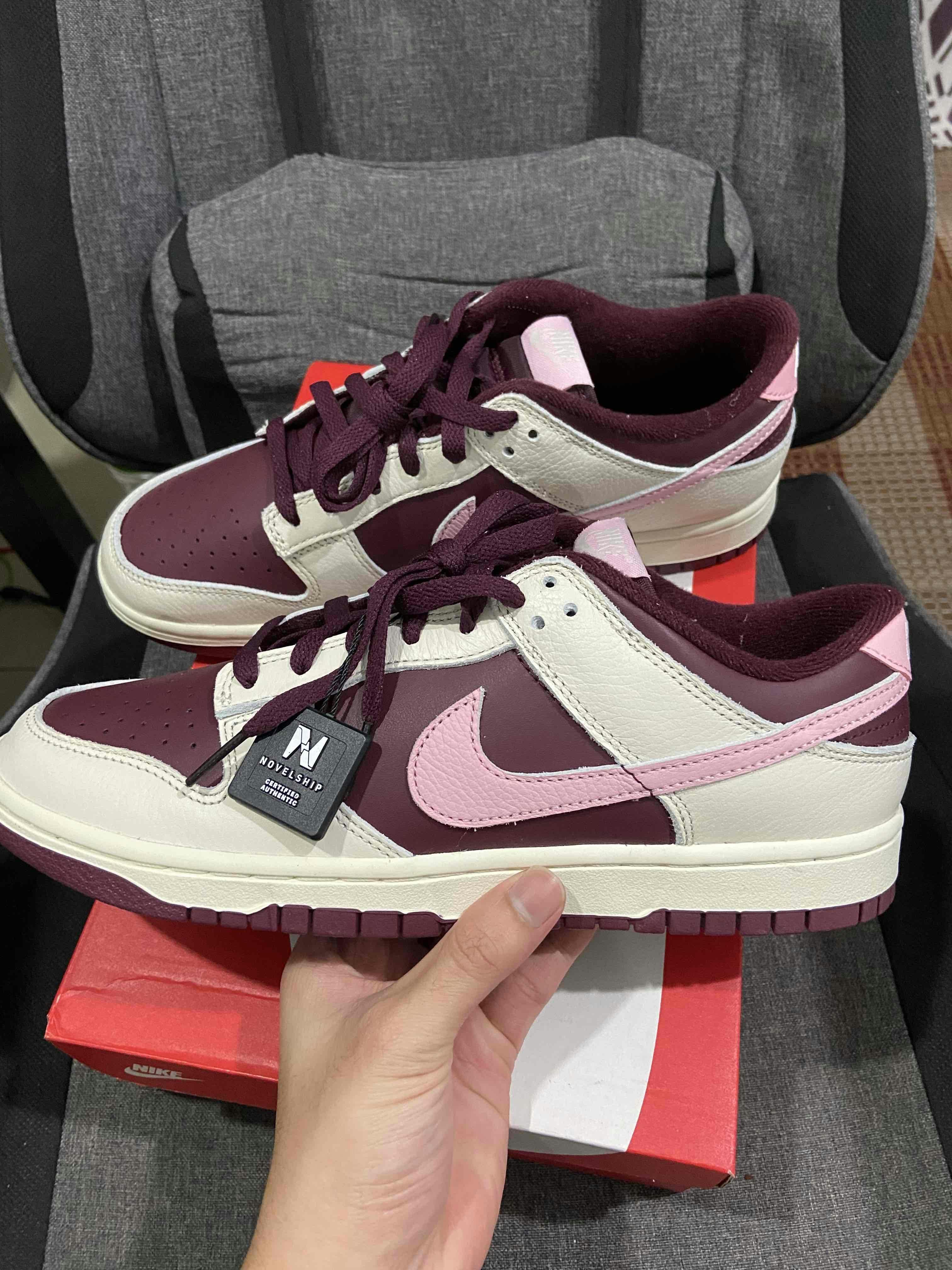 Nike Dunk Low 'Valentine’s Day' (2023) DR9705-100