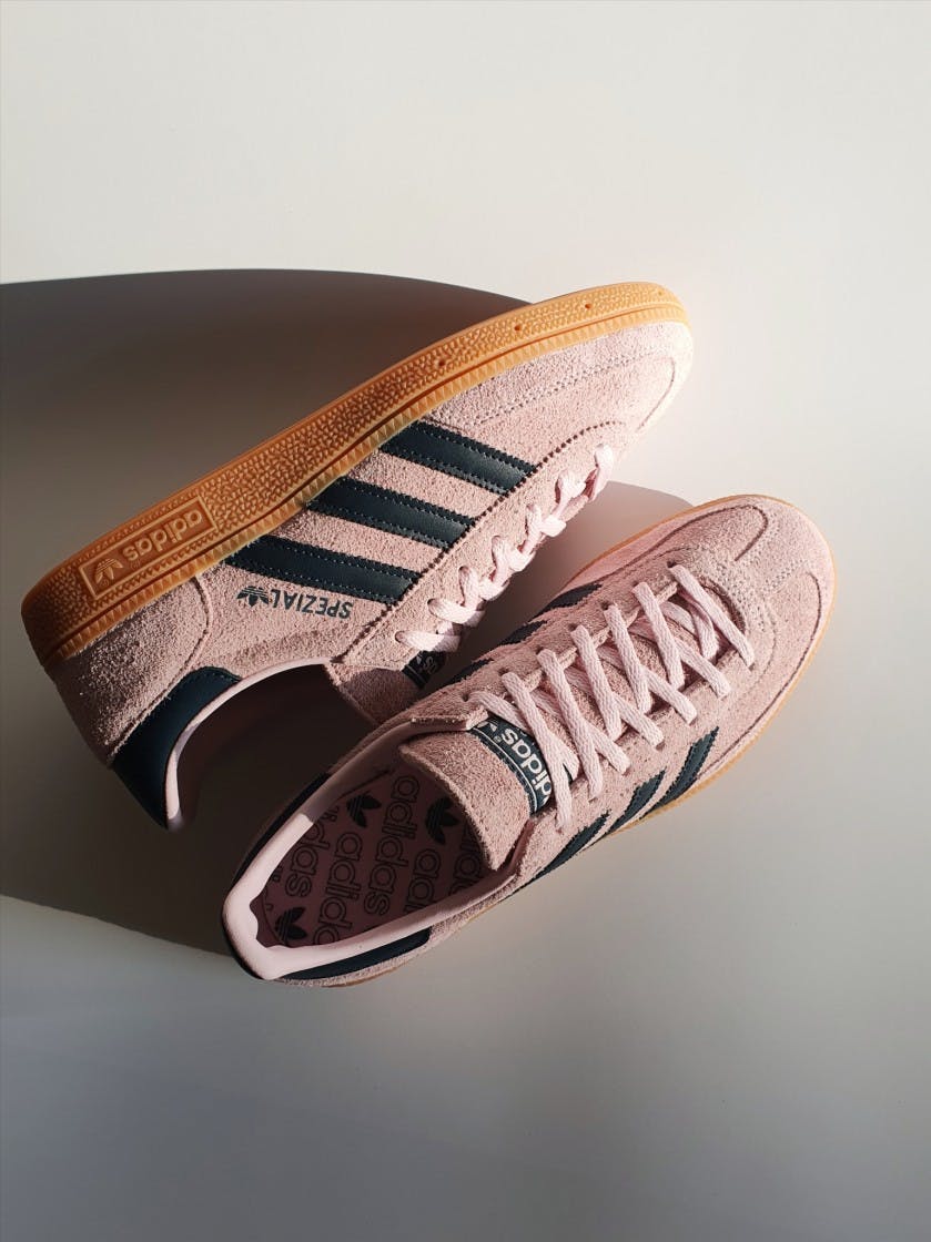 (Women) adidas Handball Spezial 'Clear Pink Arctic Night' IF6561