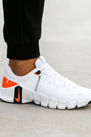 Nike Free Metcon 5 'White Bright Crimson' DV3949-100