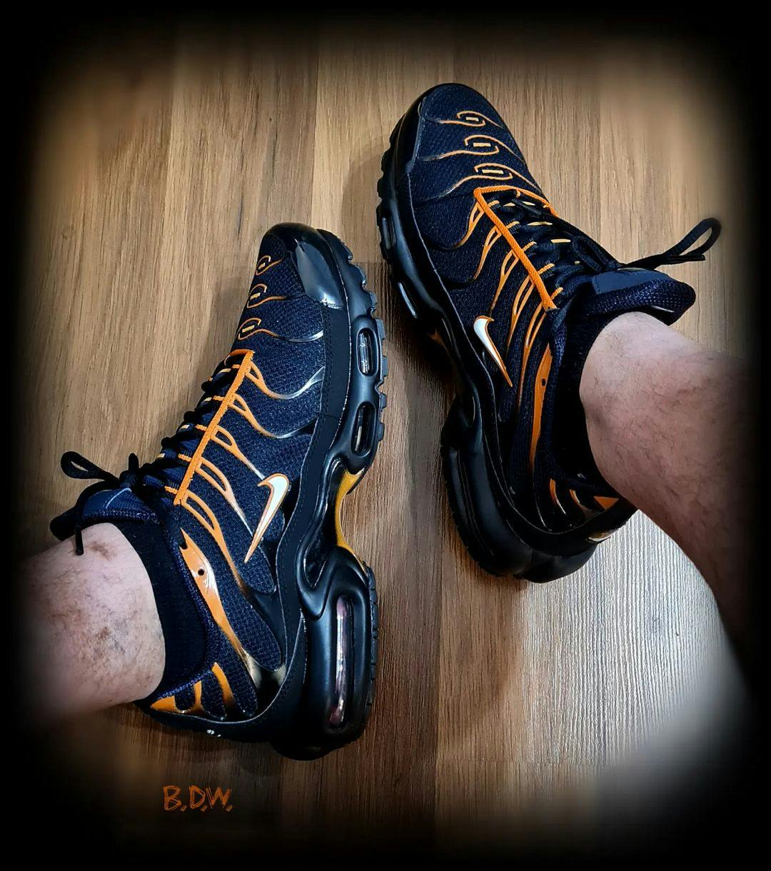 Nike Air Max Plus 'Black Sundial' DM0032-007