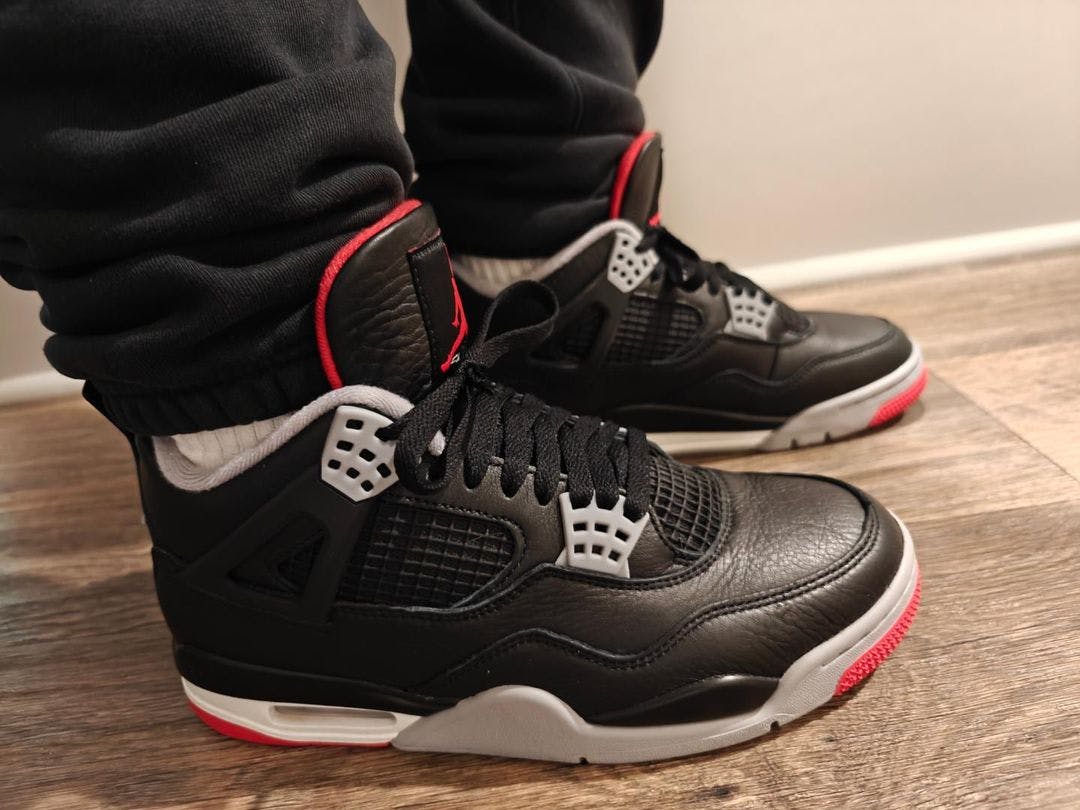 Air Jordan 4 Retro 'Bred Reimagined' FV5029-006