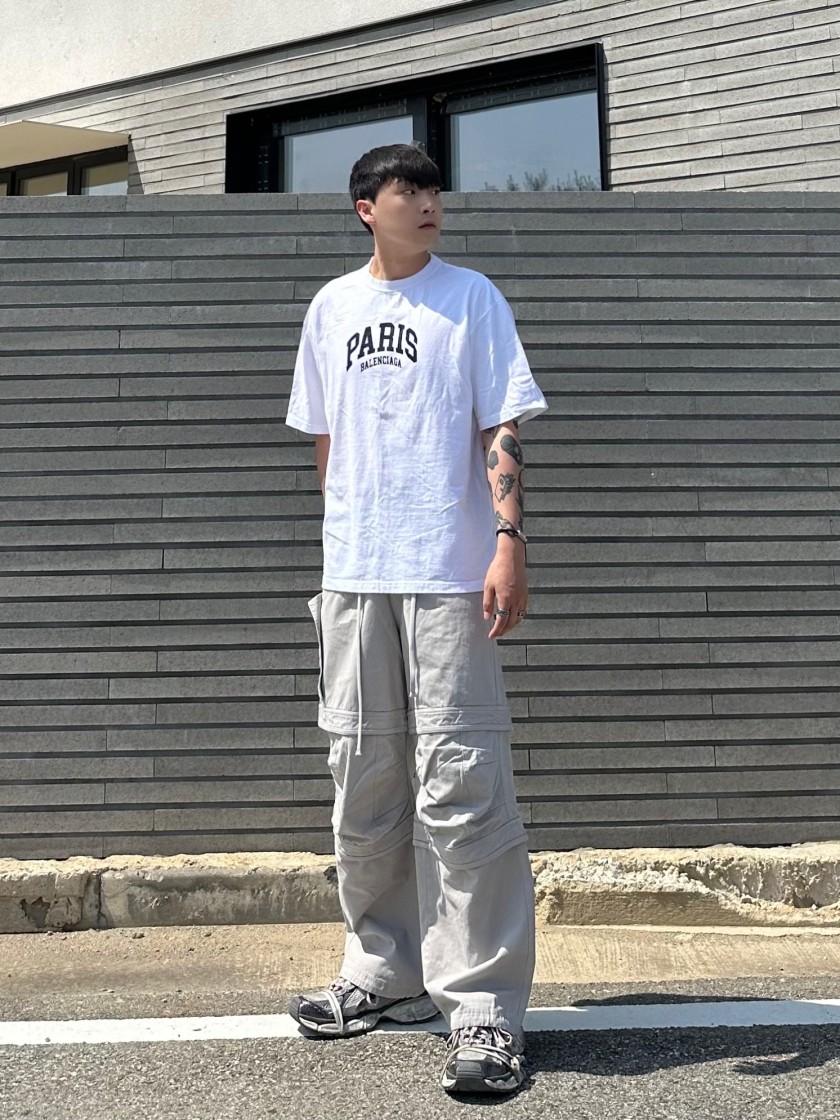 スニーカー BALENCIAGA Men Sneakers 734734W3XL51219 Grey 734734W3XL51219 - 海外通販のBUYMA