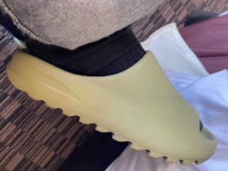 adidas Yeezy Slides 'Resin' 2022 FZ5904