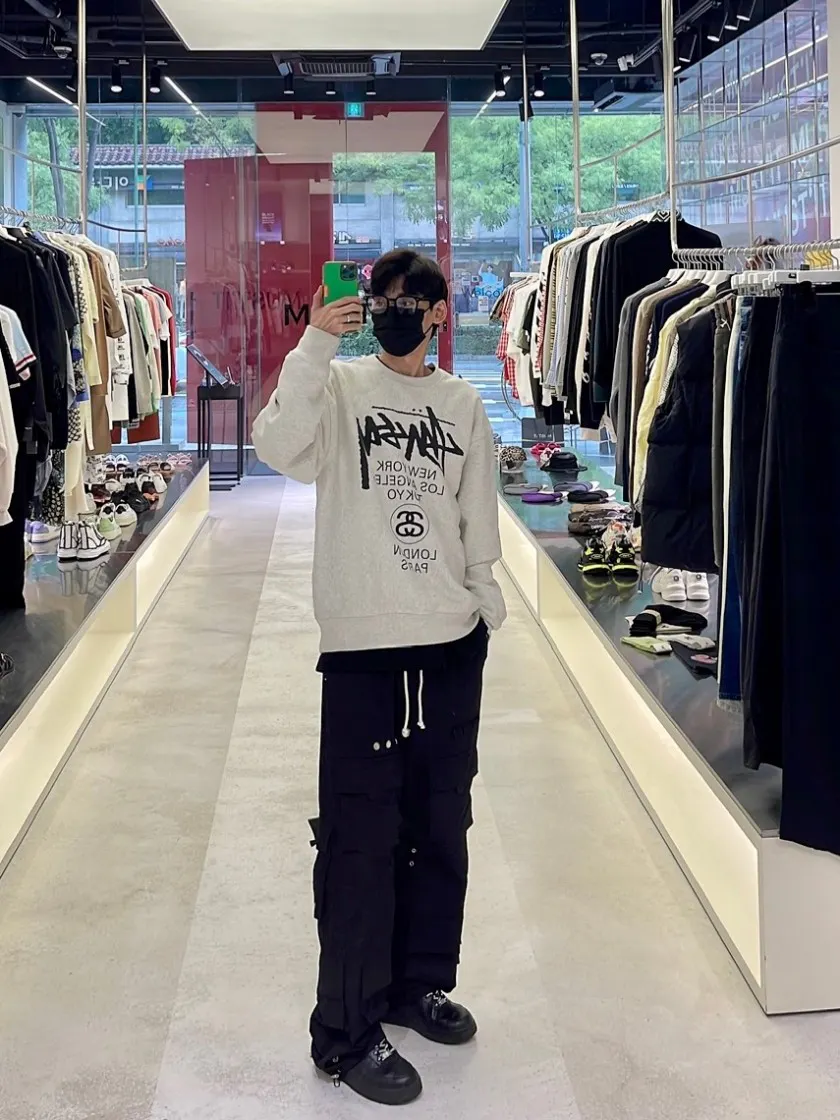 Lookbook Image 0