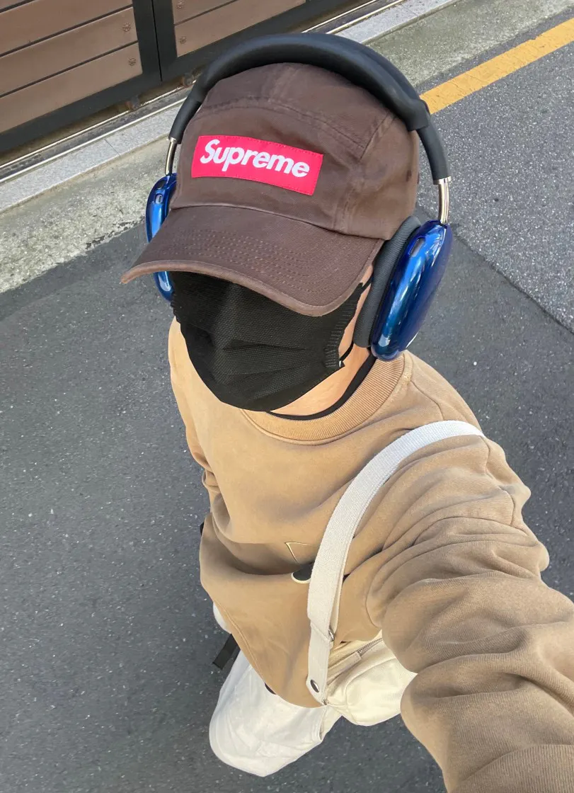 Lookbook Image 0