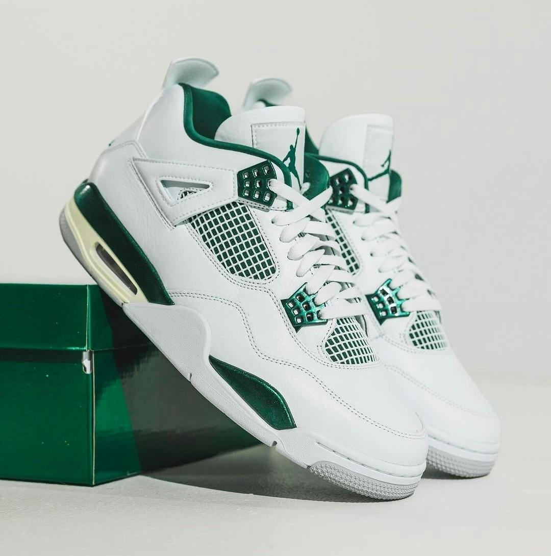 Air Jordan 4 Retro 'Oxidized Green' FQ8138-103