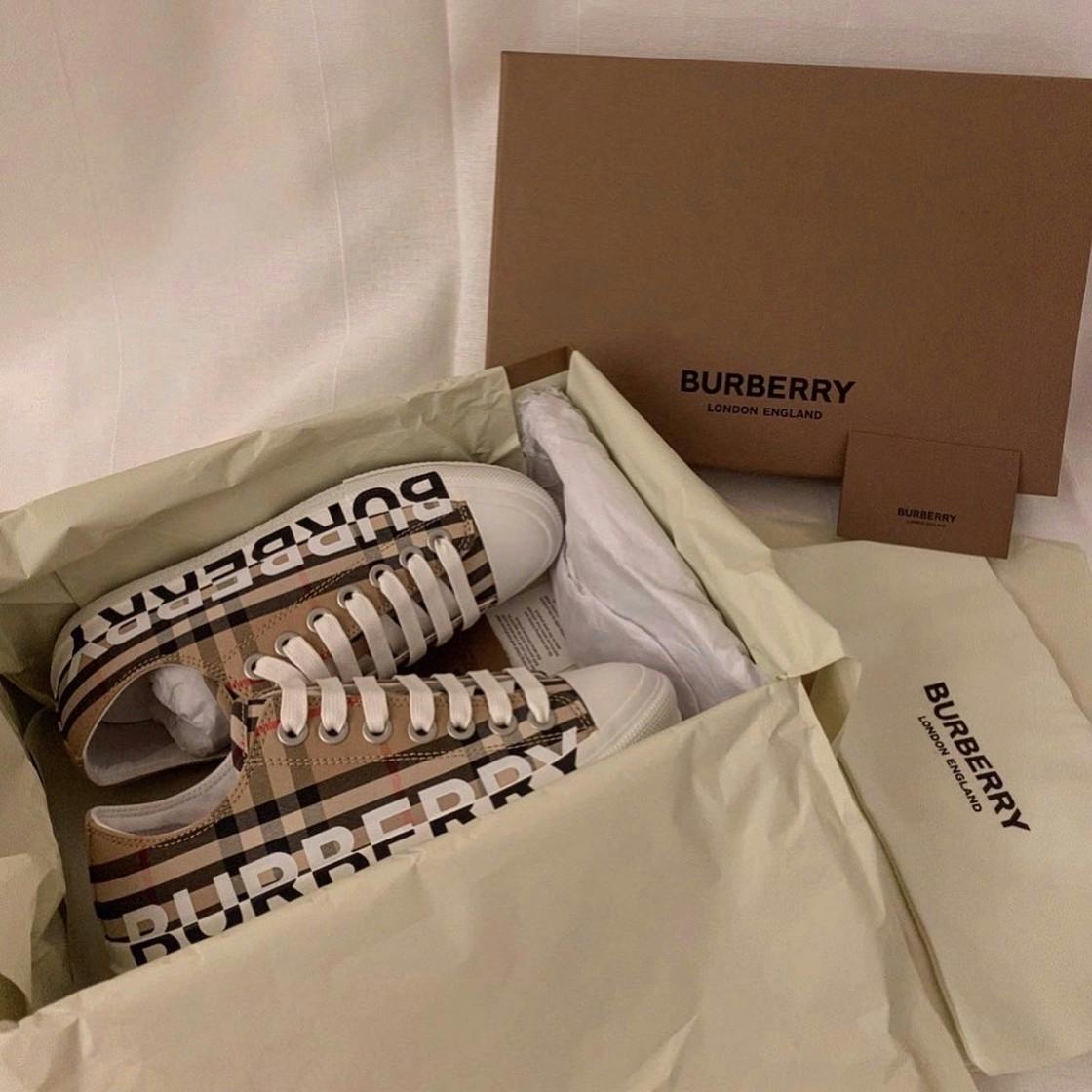 Burberry Logo Print Vintage Check 80241491/8024149