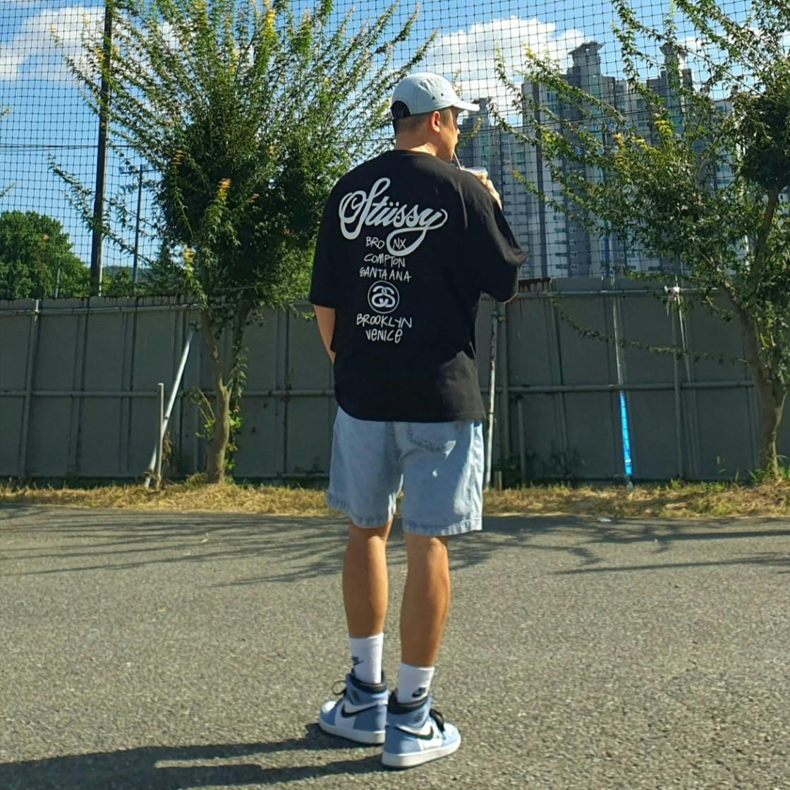 Lookbook Image 0
