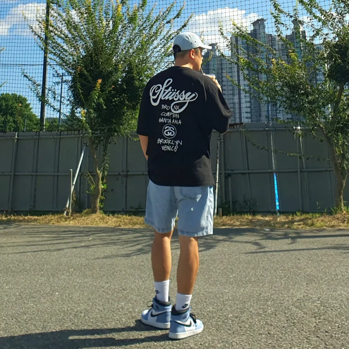 Lookbook Image 0