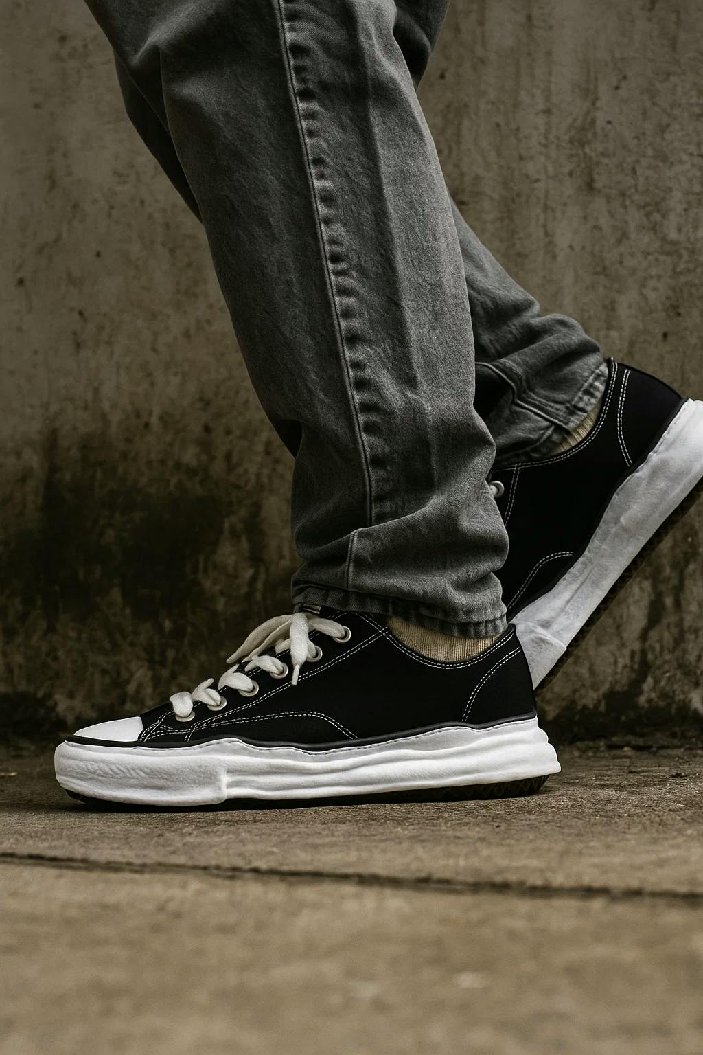 MIHARA YASUHIRO Maison Peterson OG Sole Canvas Low 'Black' A01FW702-BLK