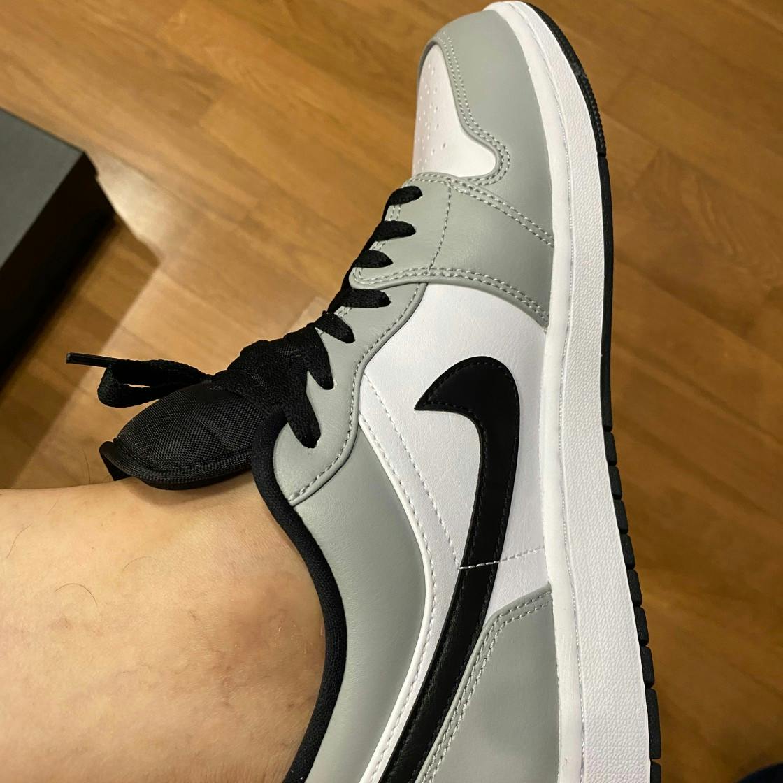 Air Jordan 1 Low 'Light Smoke Grey' 553558-030