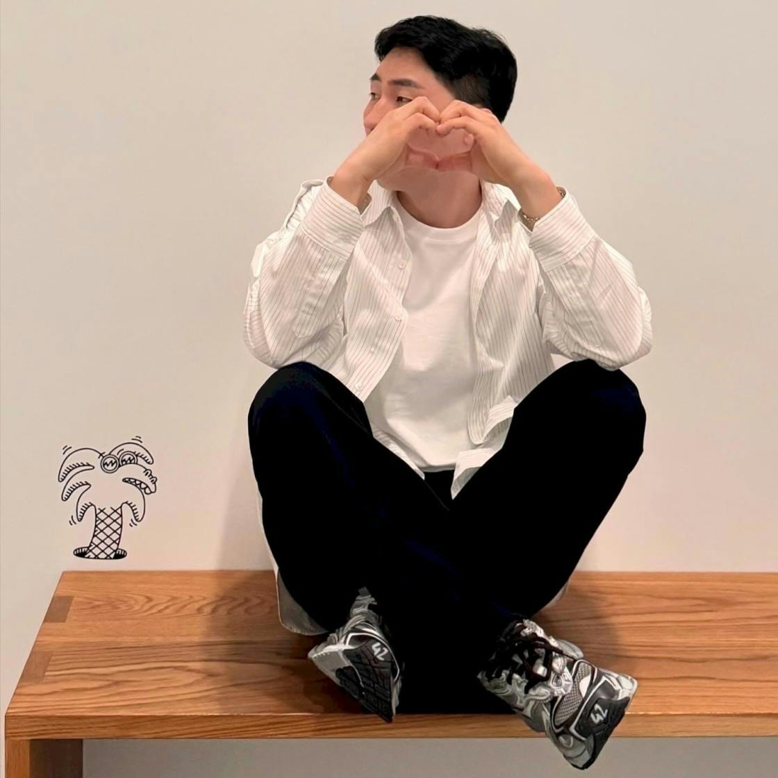 Balenciaga Runner Sneaker 'Worn-Out - Beige' 779066W3RXP2000