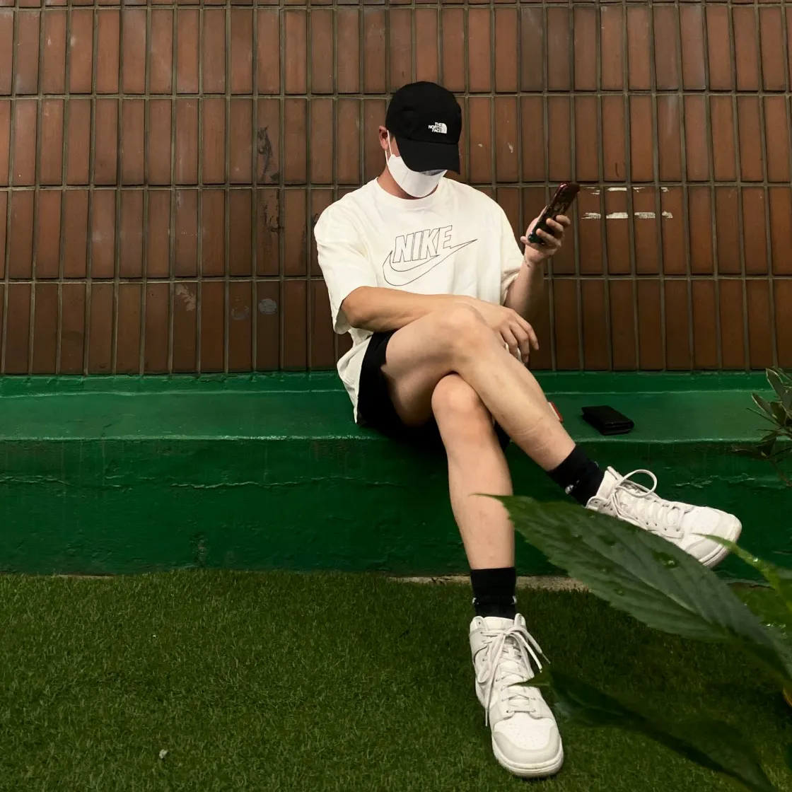 Lookbook Image 0