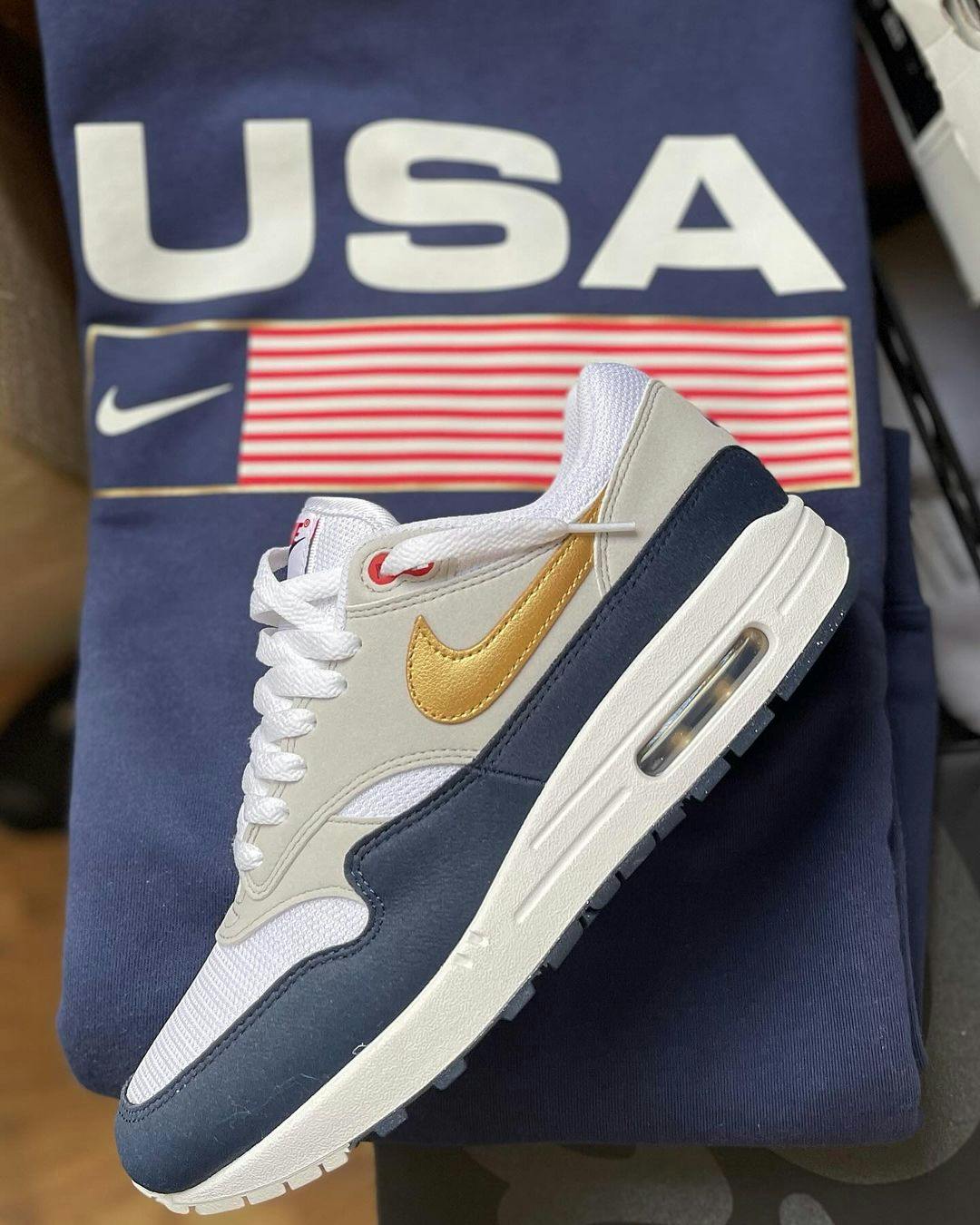 Nike Air Max 1 'Olympic' HM9604-400