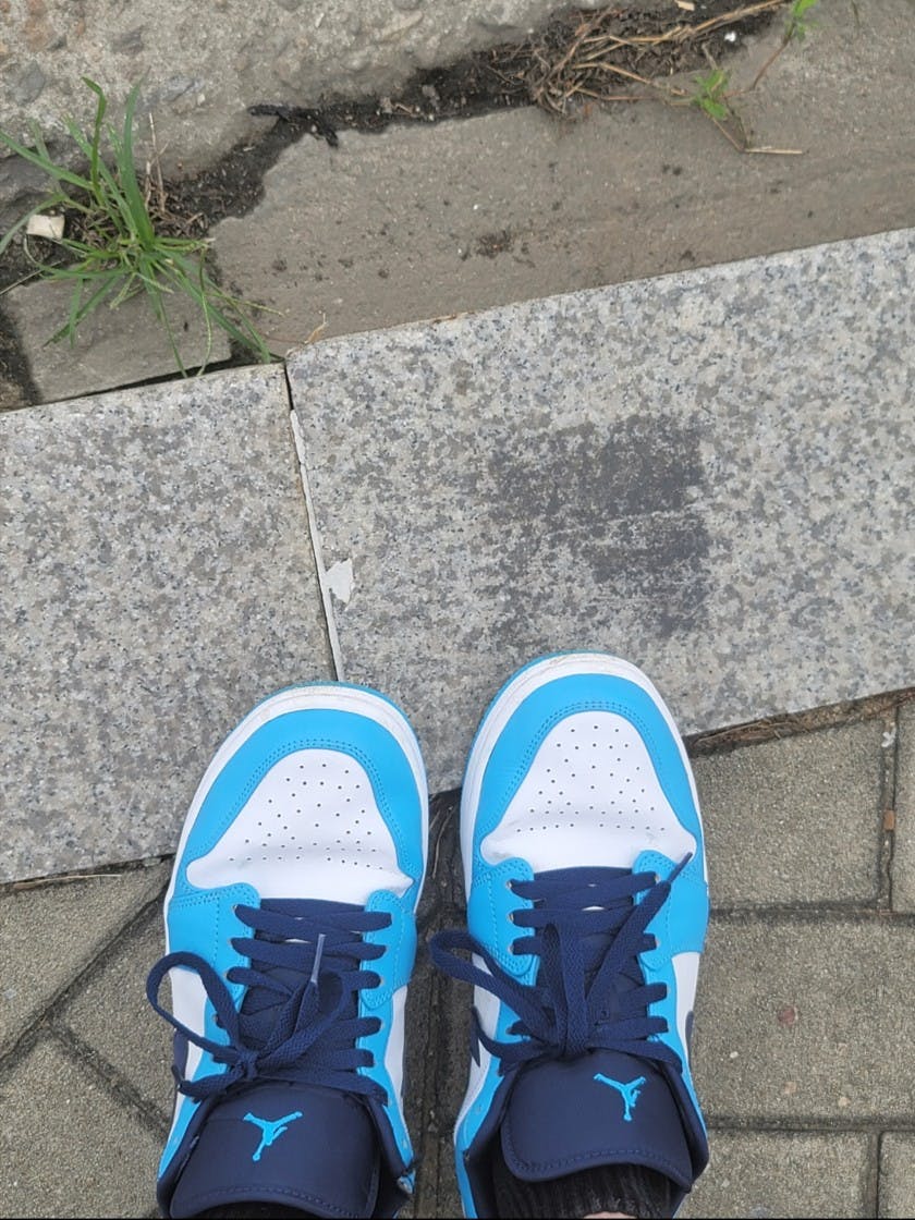 Air Jordan 1 Low 'UNC' 553558-144