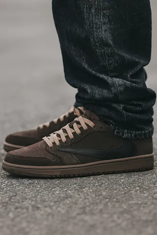 Travis Scott x Air Jordan Air 1 Low OG SP 'Velvet Brown' DM7866-202