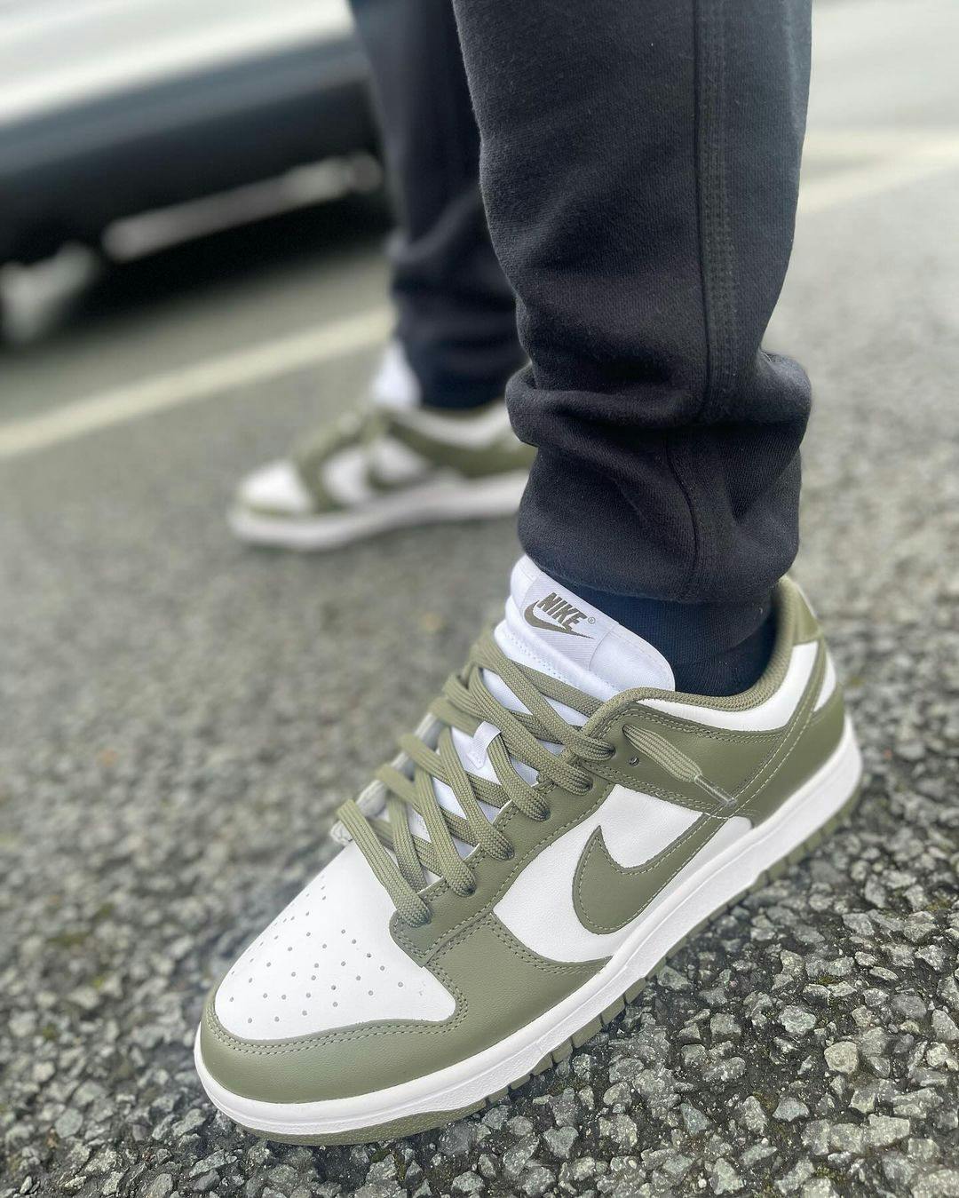 (Women) Nike Dunk Low 'Medium Olive' DD1503-120