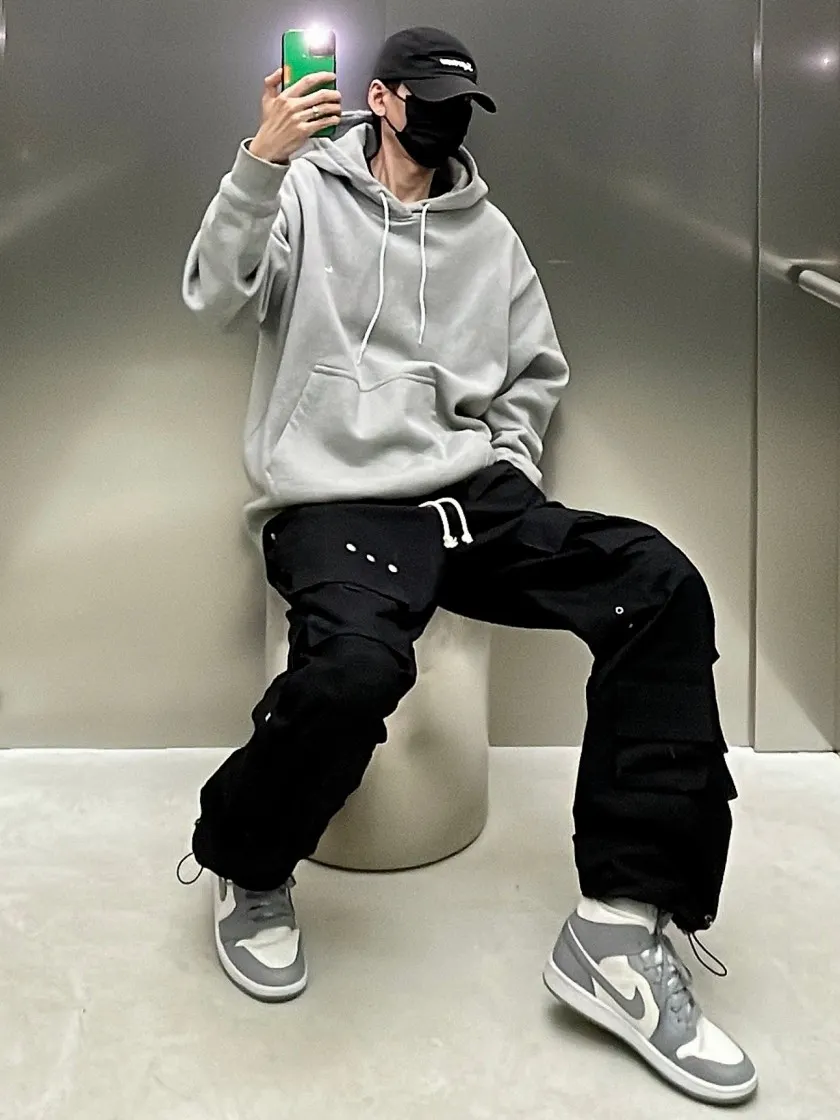 Lookbook Image 0