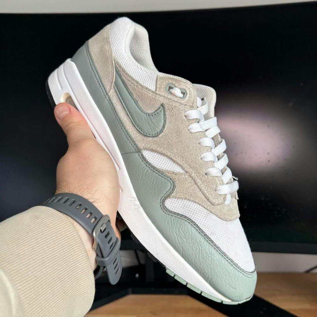 Nike Air Max 1 'Mica Green' DZ4549-100