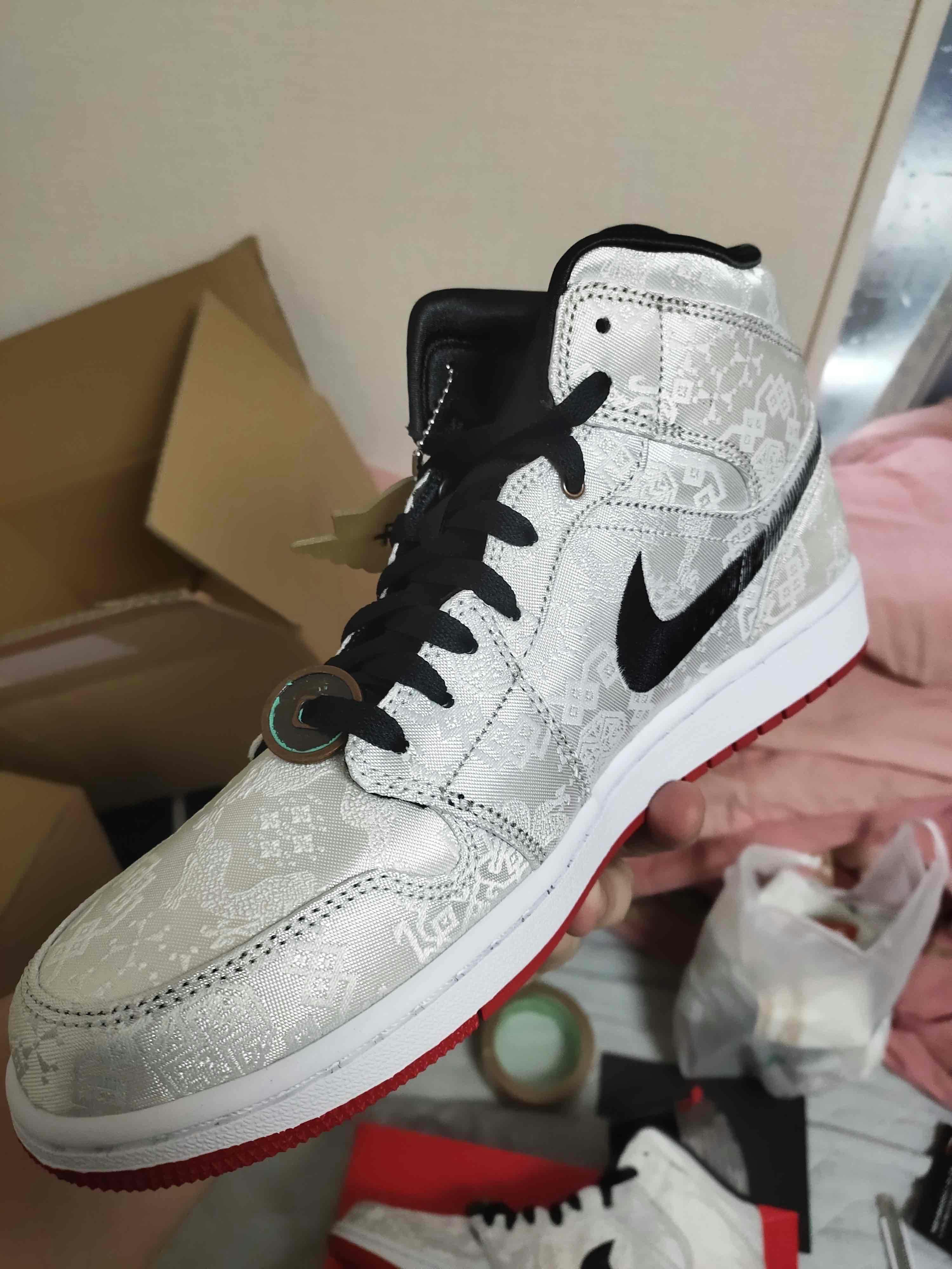 CLOT x Air Jordan 1 Mid 'Fearless' CU2804-100 CLOT x Air Jordan 1 Mid 'Fearless' CU2804-100