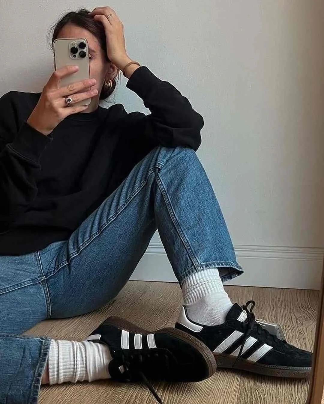 Lookbook Image 0