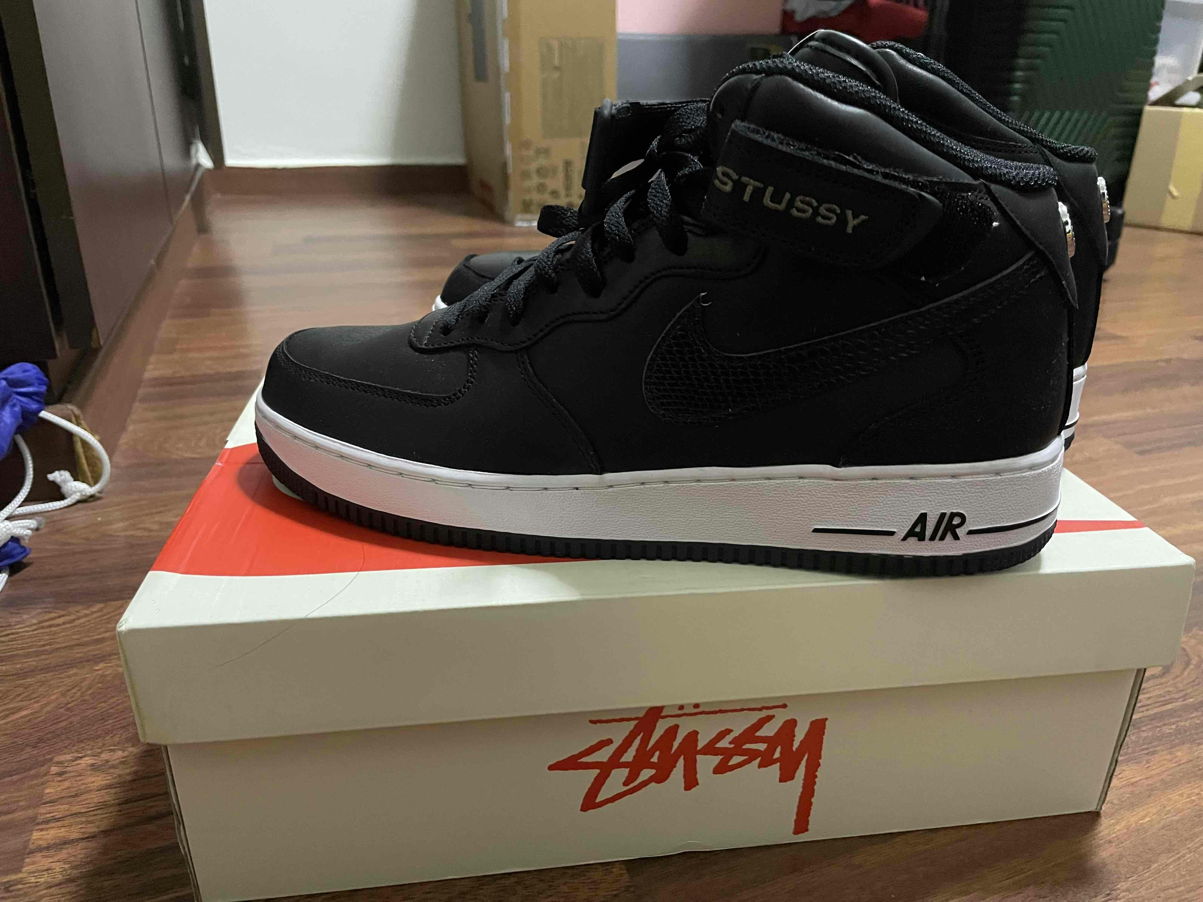 Stüssy x Nike Air Force 1 Mid DJ7840-001