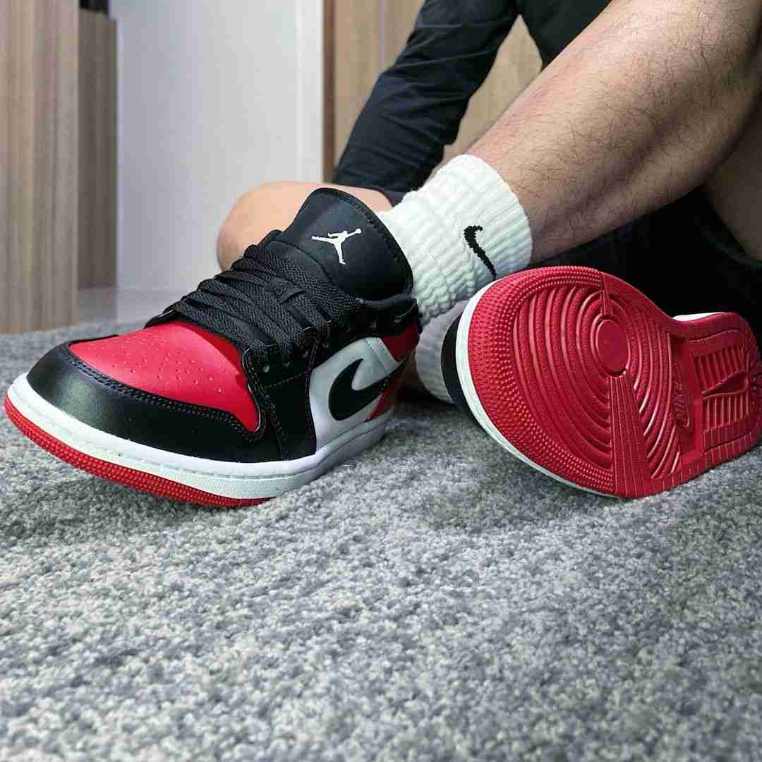 Air jordan bred sales low