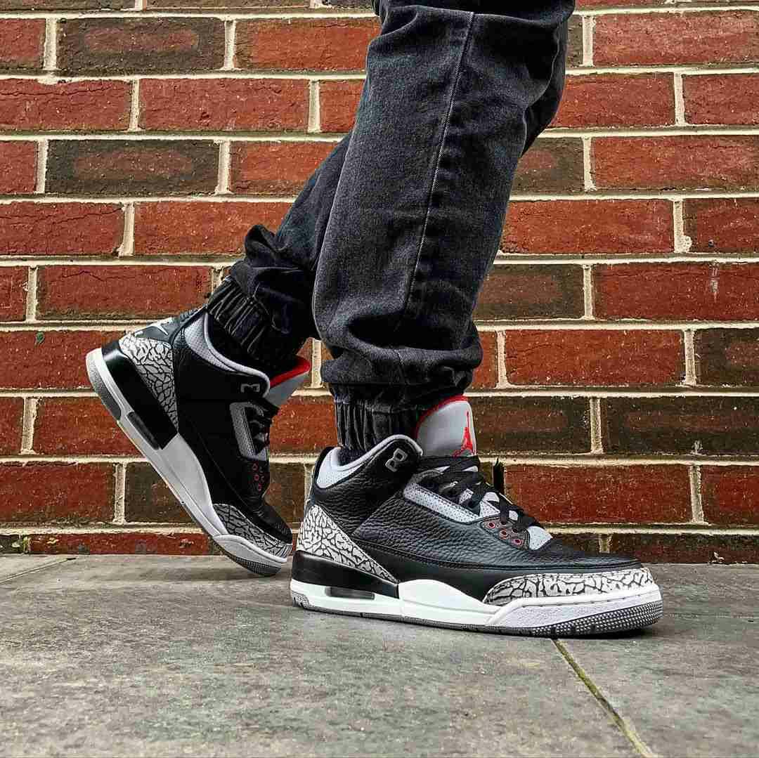 Air Jordan 3 Retro OG 'Black Cement' 2018 854262-001