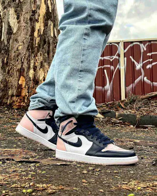 (Women) Air Jordan 1 Retro High OG SE 'Bubble Gum' DD9335-641