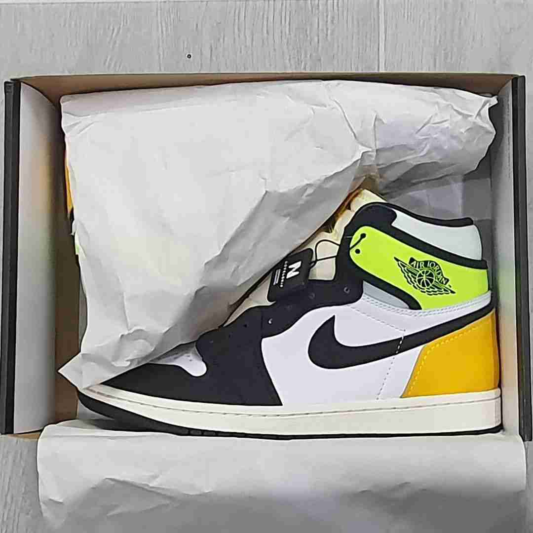 Air Jordan 1 Retro High OG 'Volt Gold' 555088‑118 - 555088-118