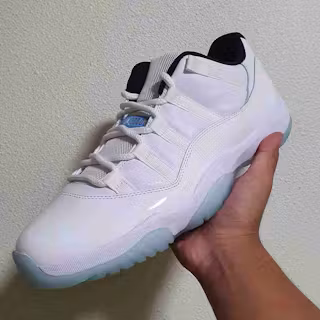 Air Jordan 11 Retro Low 'Legend Blue' AV2187-117 Air Jordan 11 Retro Low 'Legend Blue' AV2187-117