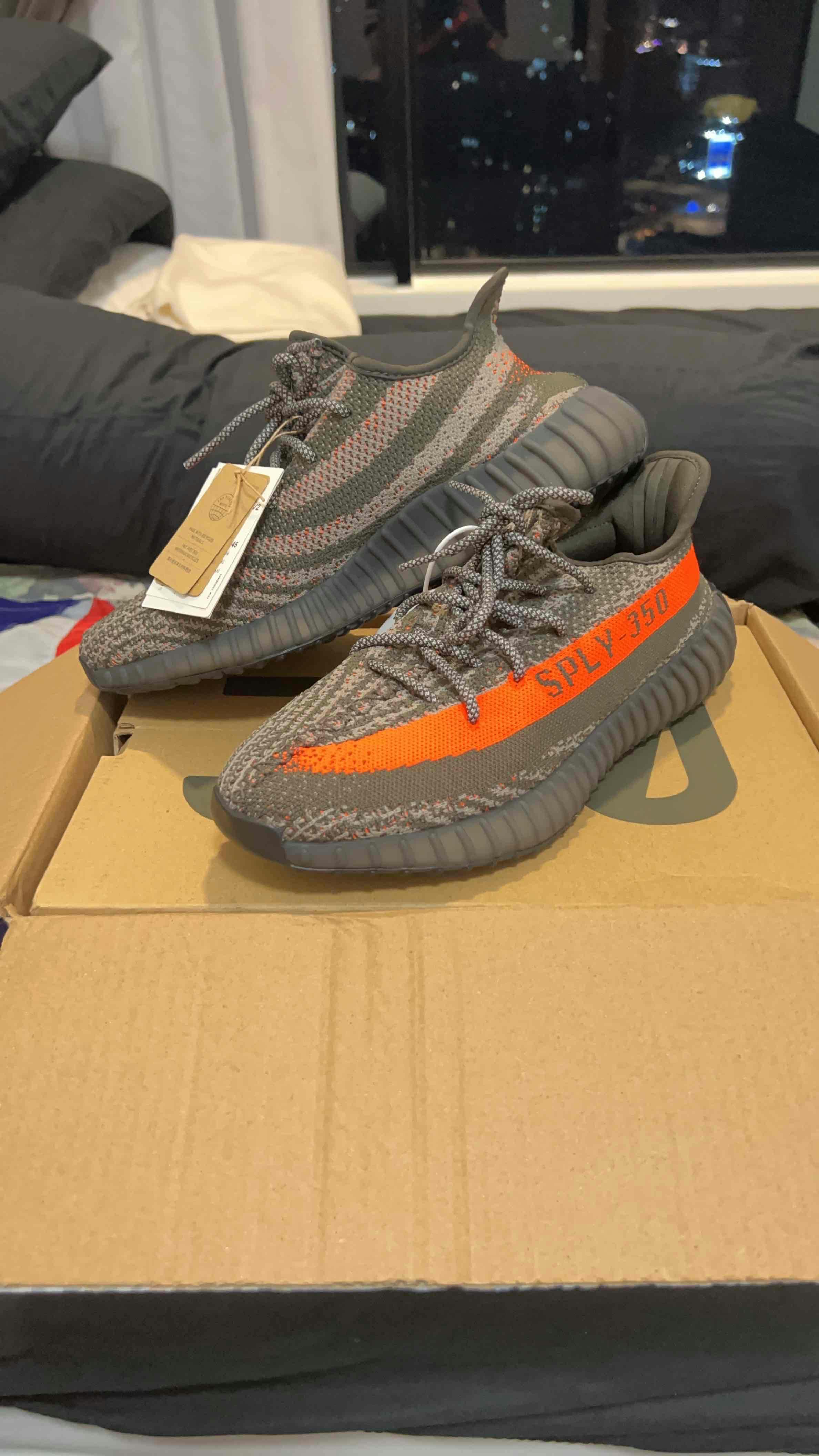 adidas Yeezy Boost 350 V2 'Carbon Beluga' HQ7045