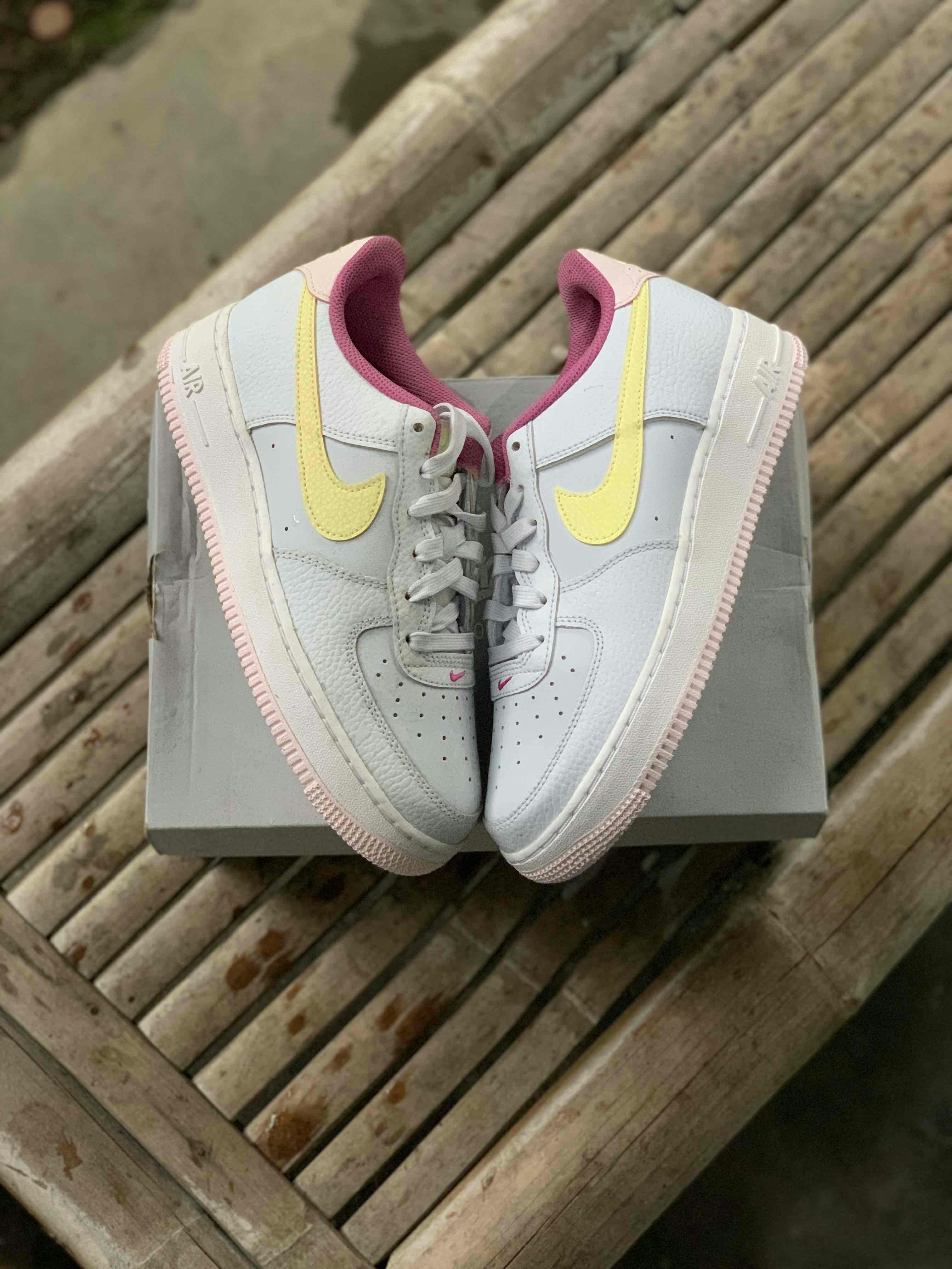 (Grade School) Nike Air Force 1 'Grey Citron Fuchsia' DV7762-001