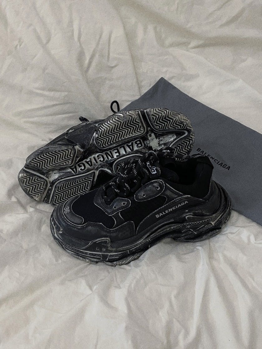 (Women) Balenciaga Triple S Sneaker 'Faded Black'  524039-W3CN3-1000