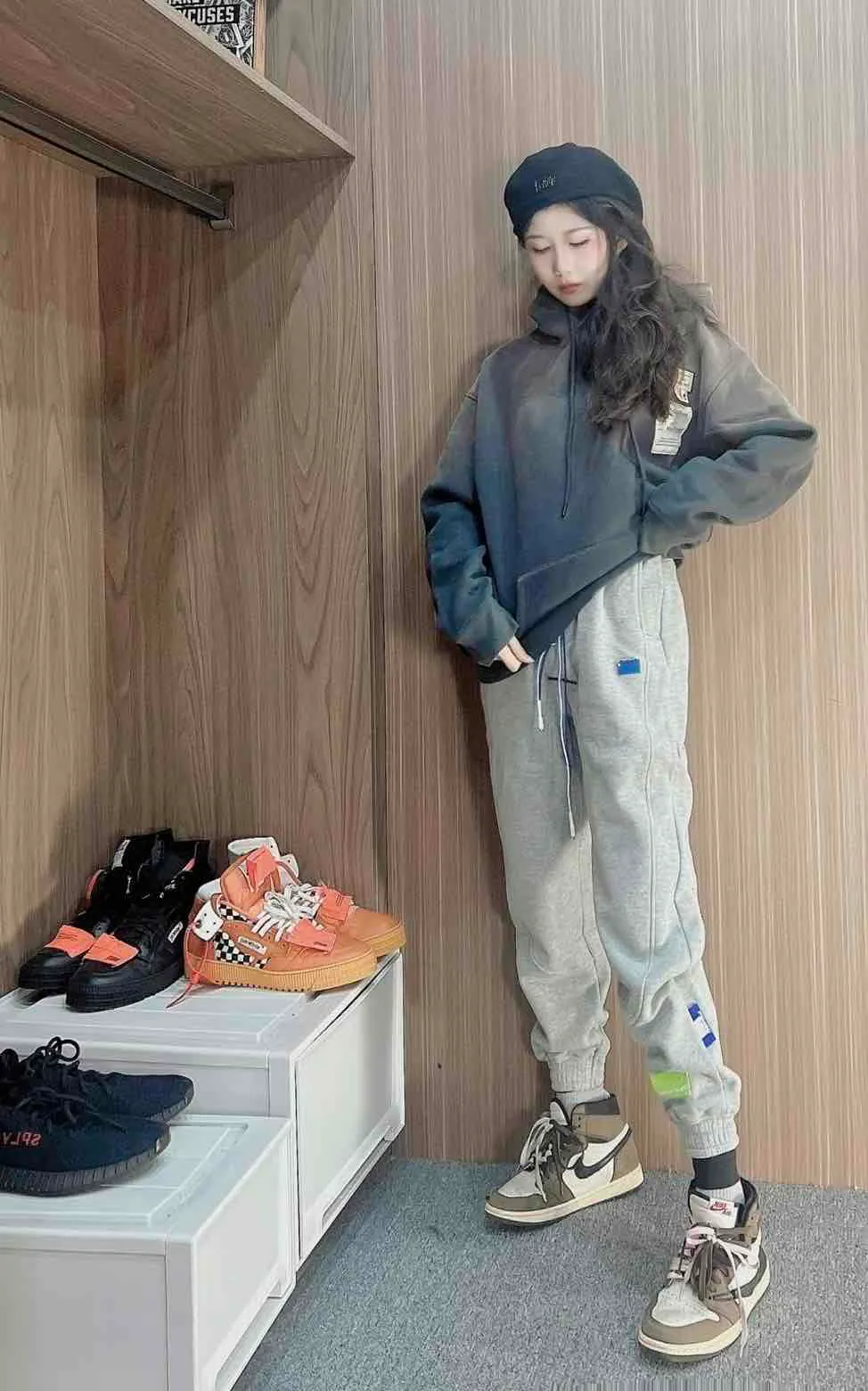 Lookbook Image 0