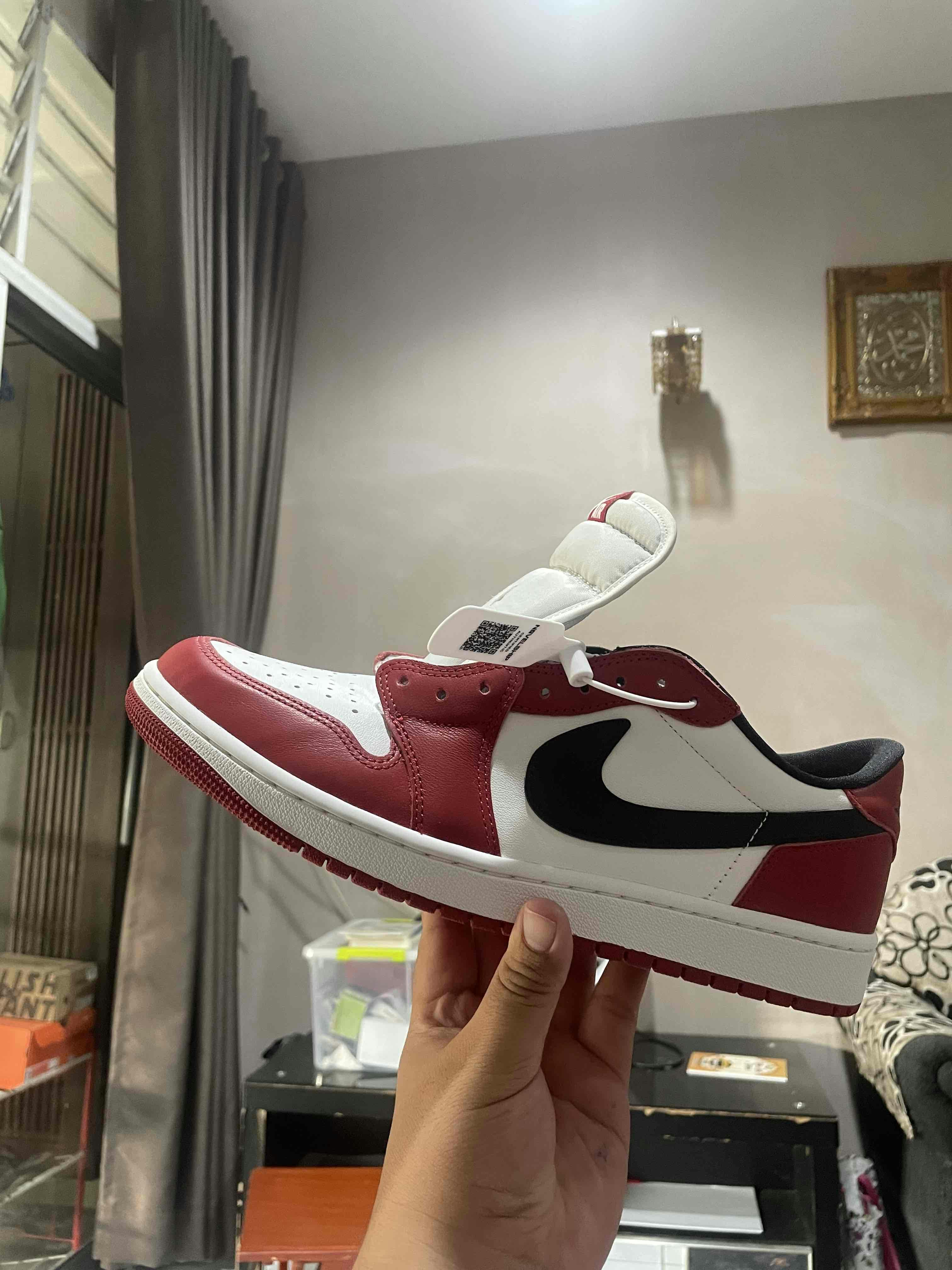 Air Jordan 1 Retro Low OG 2025 'Chicago' HQ6998-600