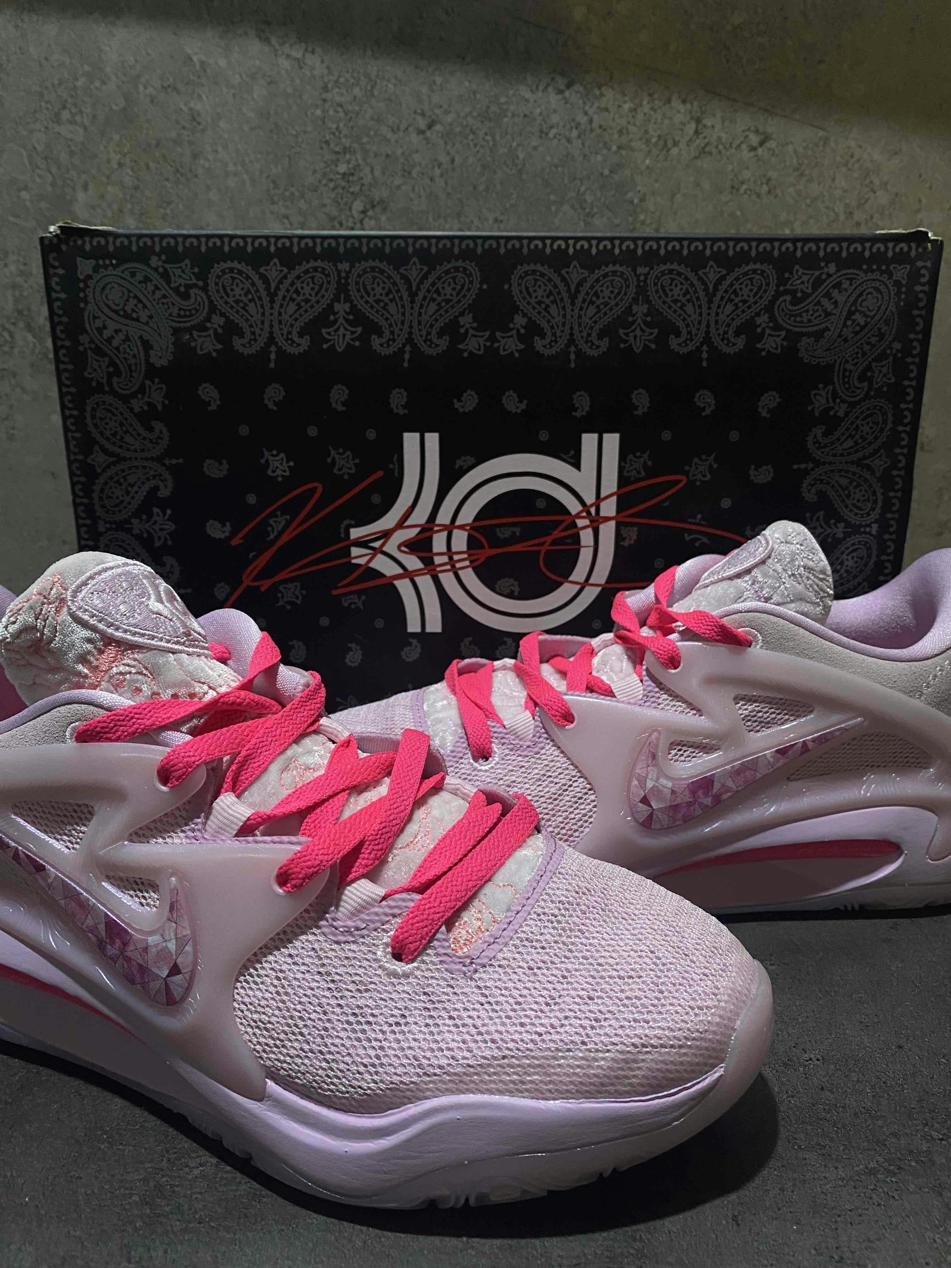 Nike KD 15 'Aunt Pearl' DQ3851-600/DQ3852-600