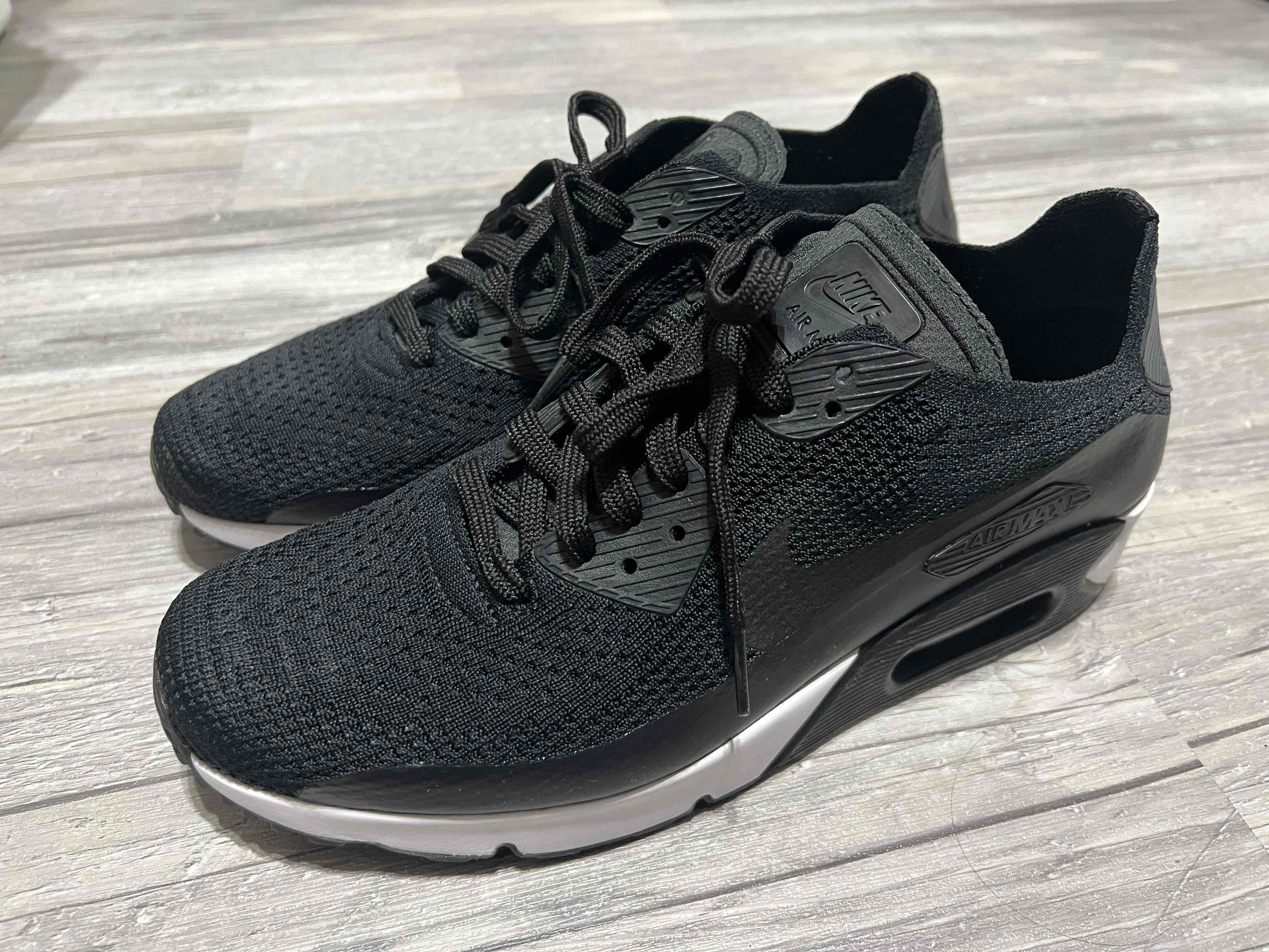 Nike air max outlet ultra flyknit triple black