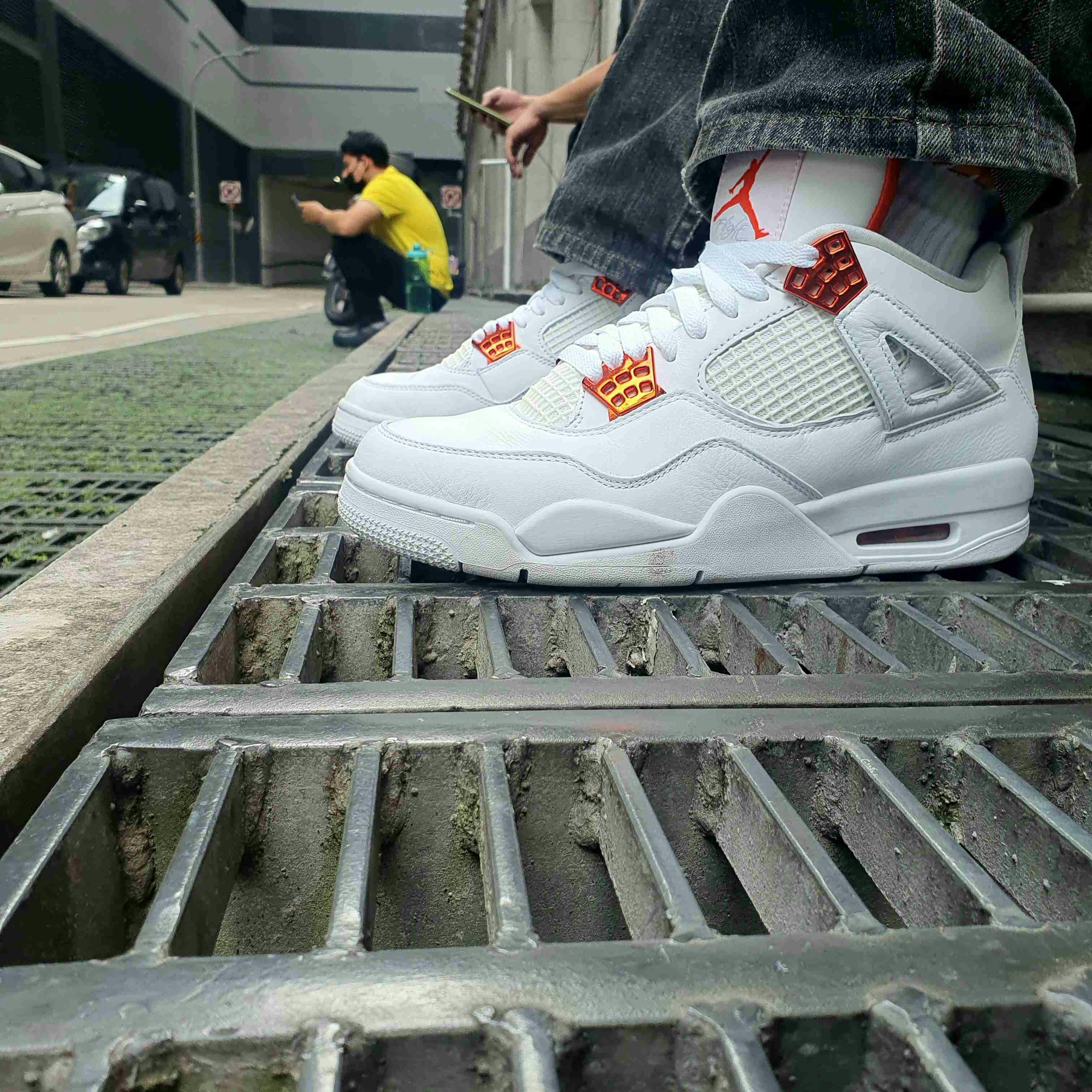 Air Jordan 4 Retro 'Orange Metallic' CT8527-118