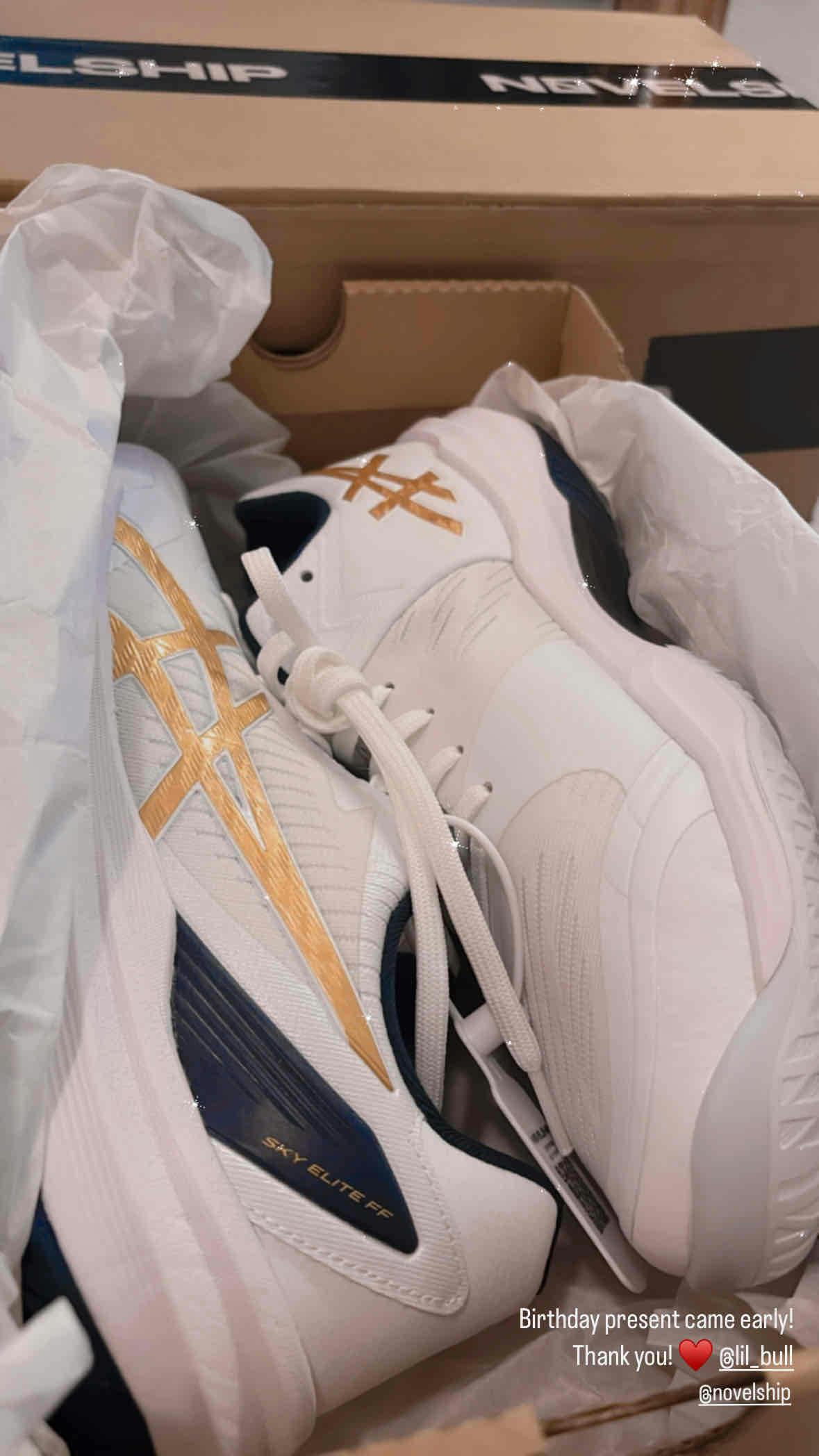 ASICS Sky Elite FF 3 'White Pure Gold' 1051A080-101