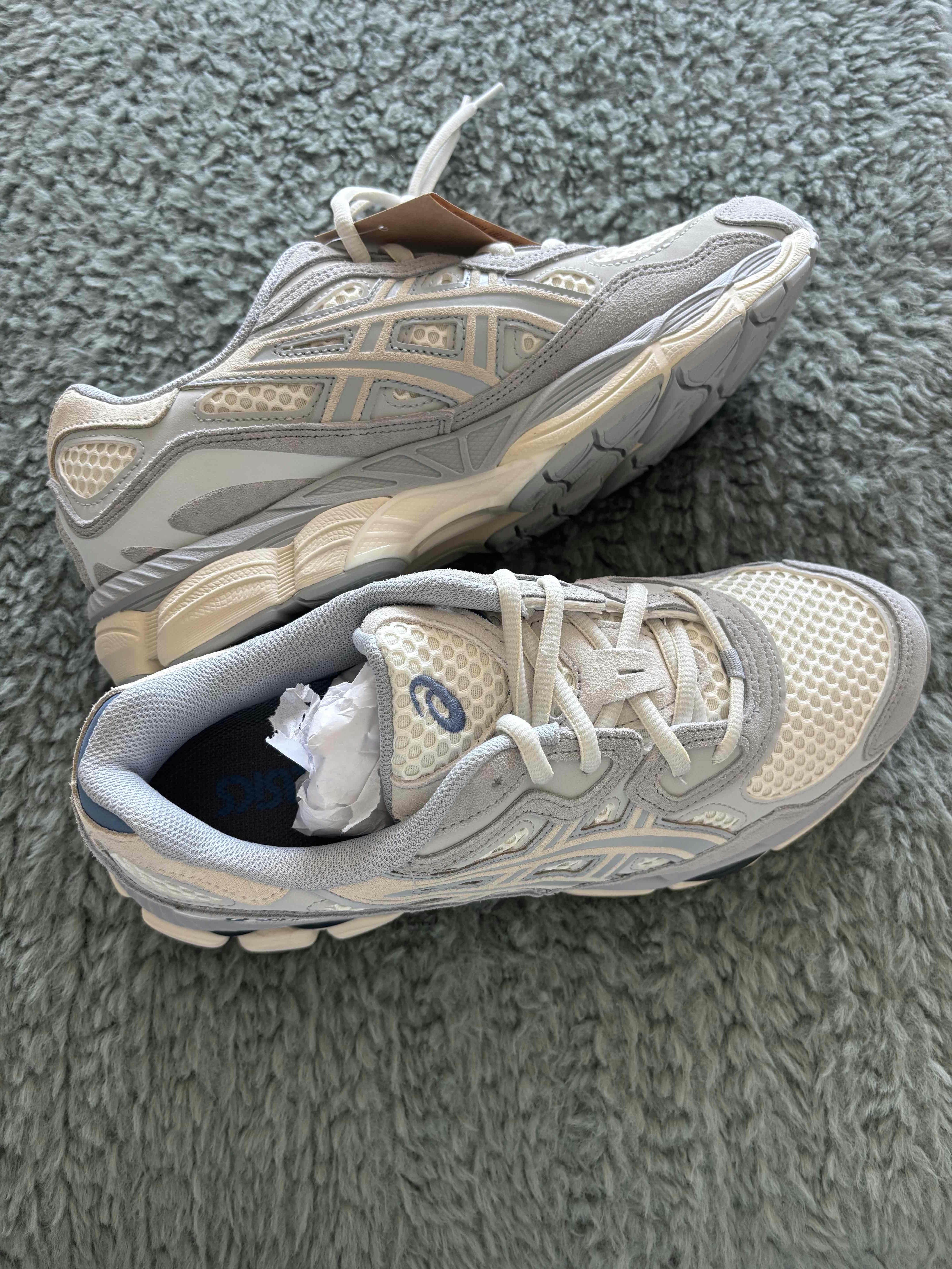 ASICS Gel NYC 'Ivory Mid Grey' 1203A372-600