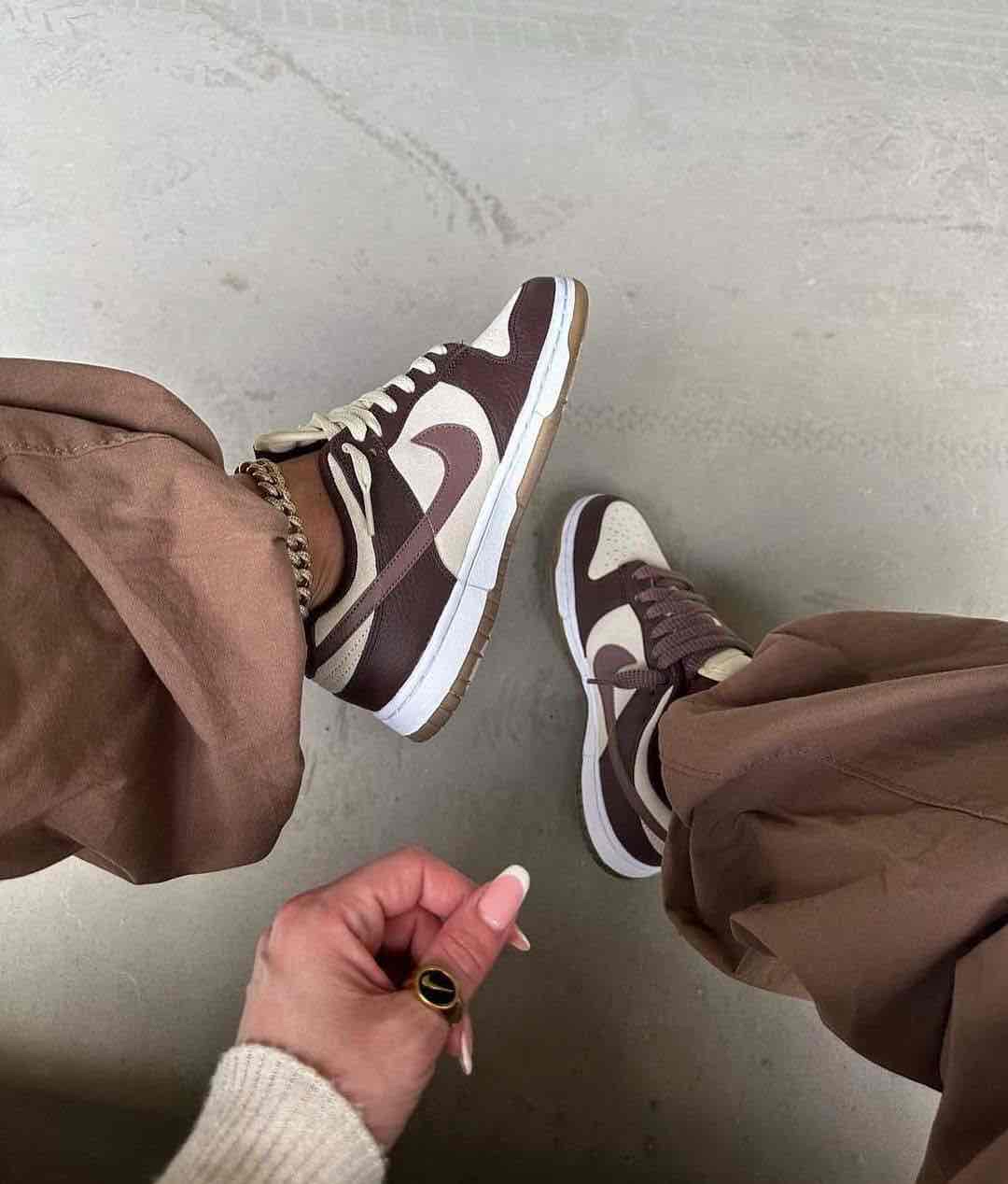 Nike dunk low plum hotsell on feet