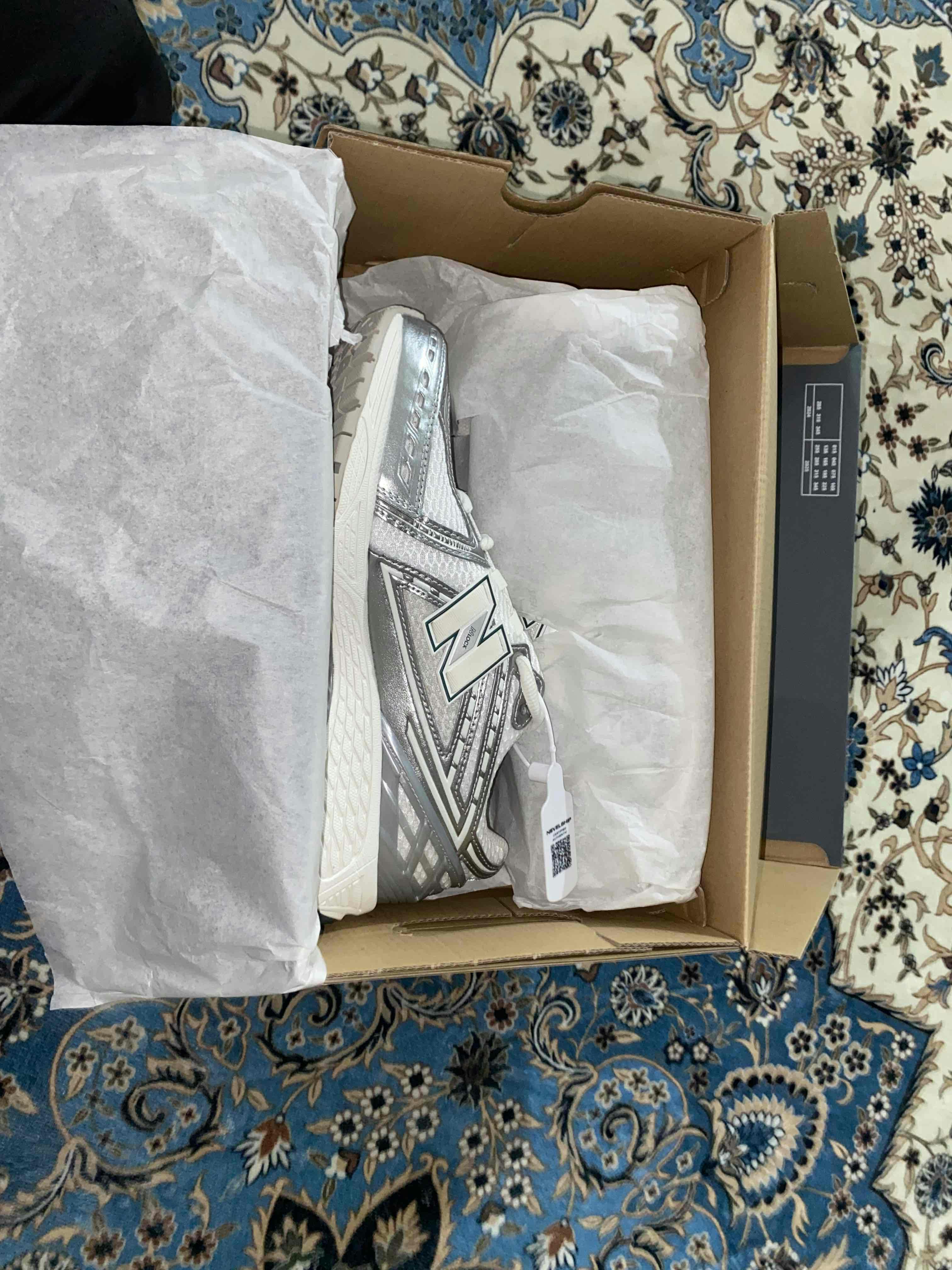 New Balance 1906R 'Silver Metallic Cream' M1906REE