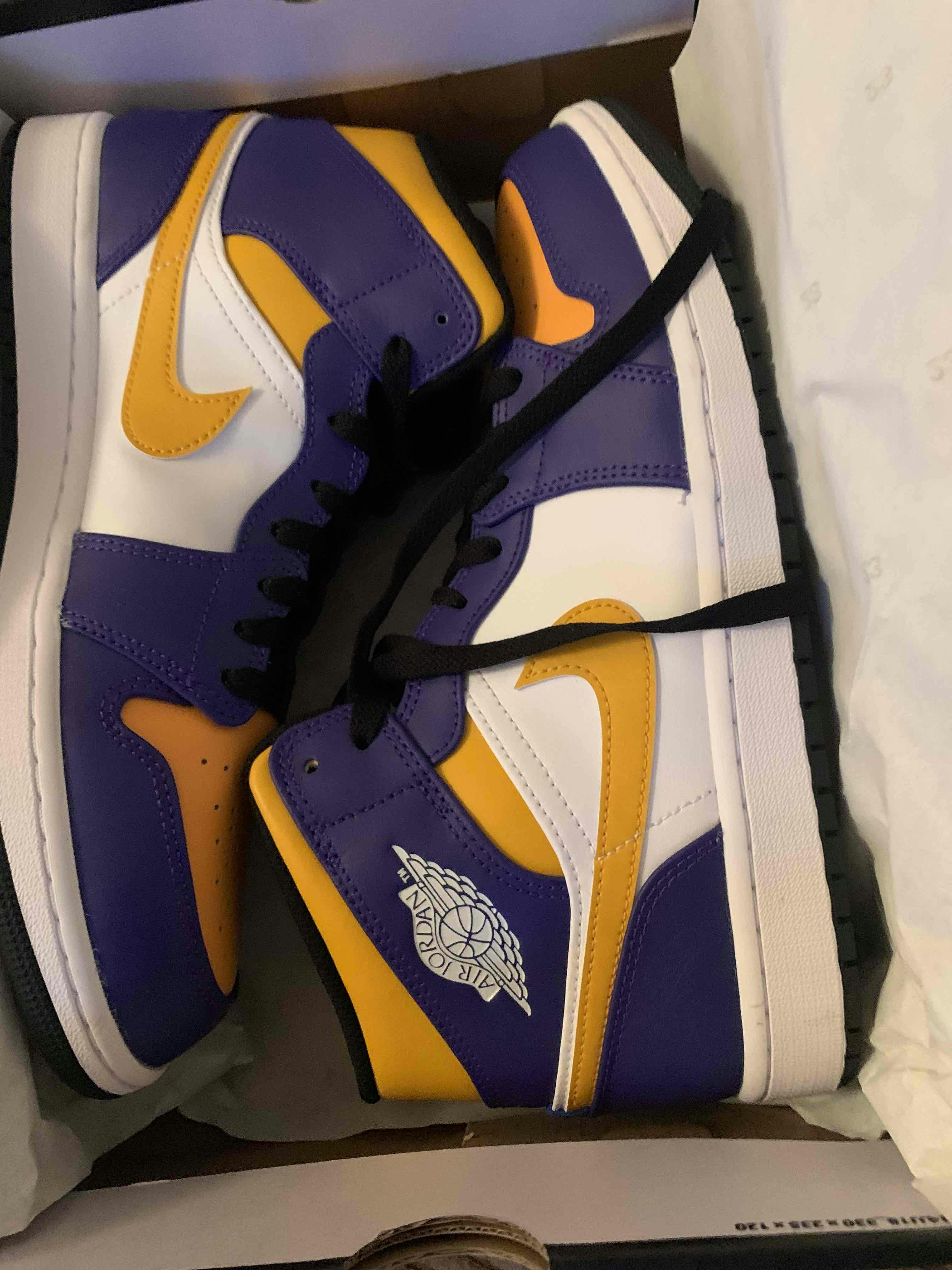 Air Jordan 1 Mid 'Lakers' DQ8426-517