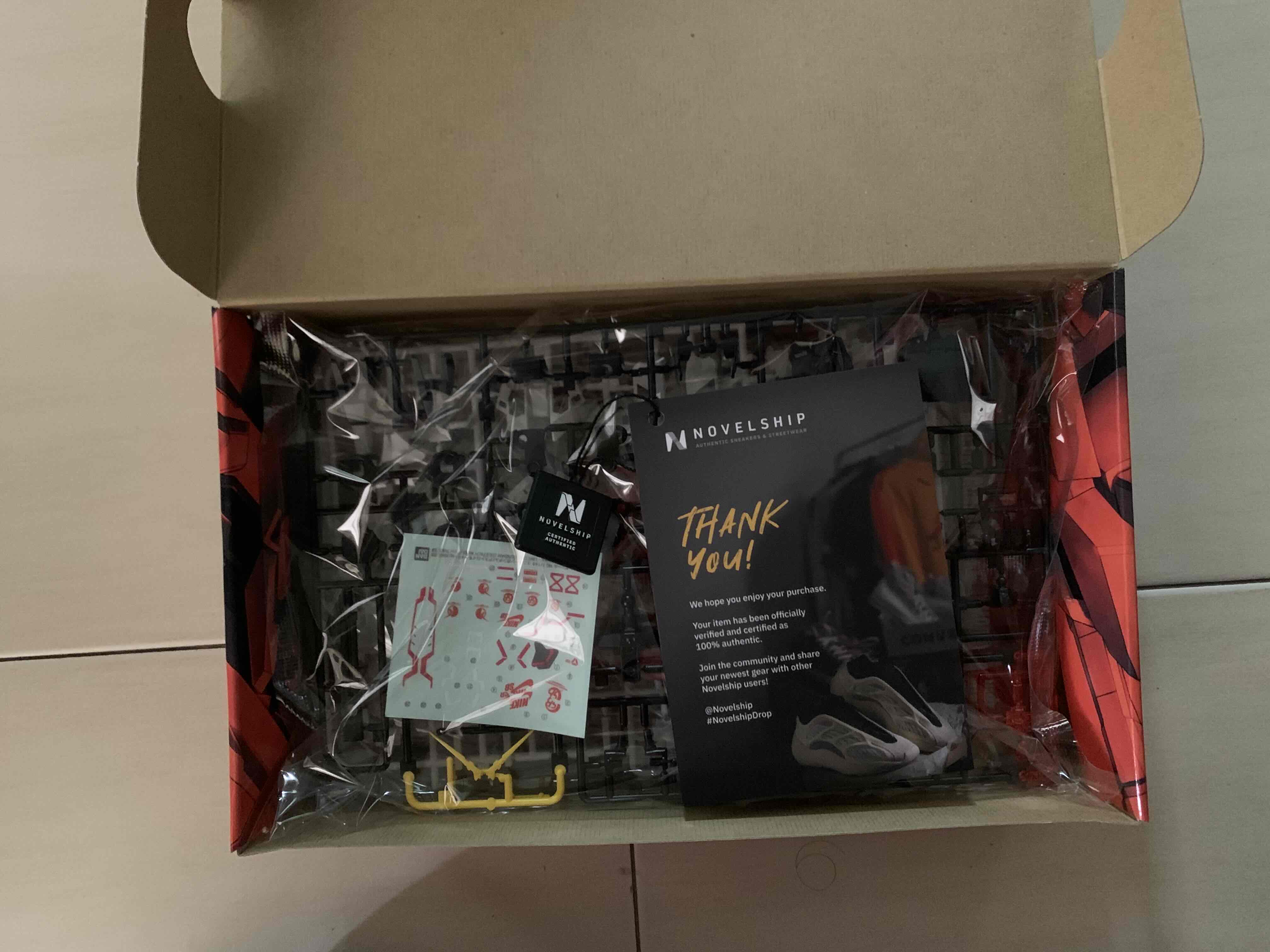 Bandai Gundam x Nike SB Unicorn (Destroy Mode) (1/144 Scale) HG Model