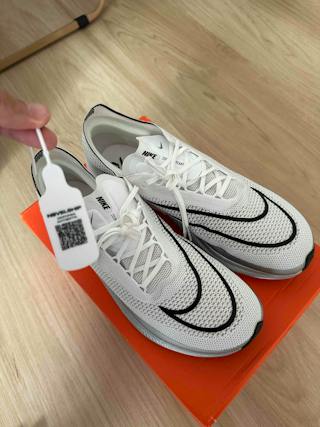 Nike ZoomX Streakfly 'White Metallic Silver' DJ6566-101 Nike ZoomX Streakfly 'White Metallic Silver' DJ6566-101
