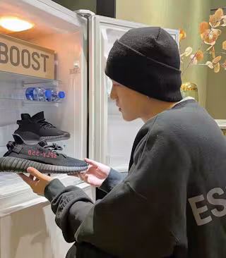 adidas Yeezy Boost 350 V2 'Bred' CP9652 adidas Yeezy Boost 350 V2 'Bred' CP9652