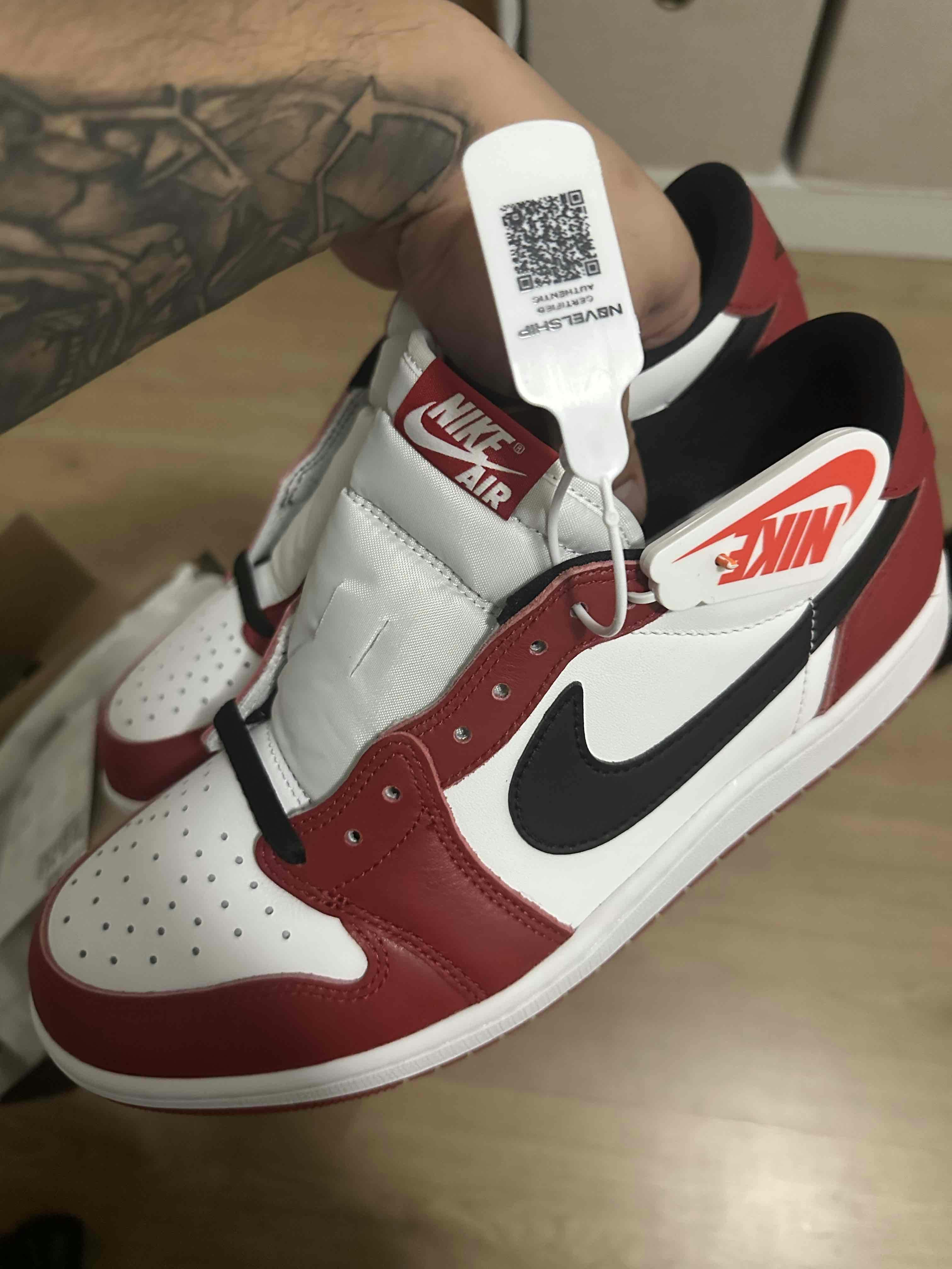 Air Jordan 1 Retro Low OG 2025 'Chicago' HQ6998-600