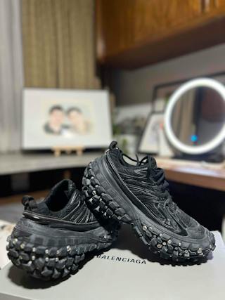 Balenciaga Defender Sneaker 'Black' 685613W2RA61000
